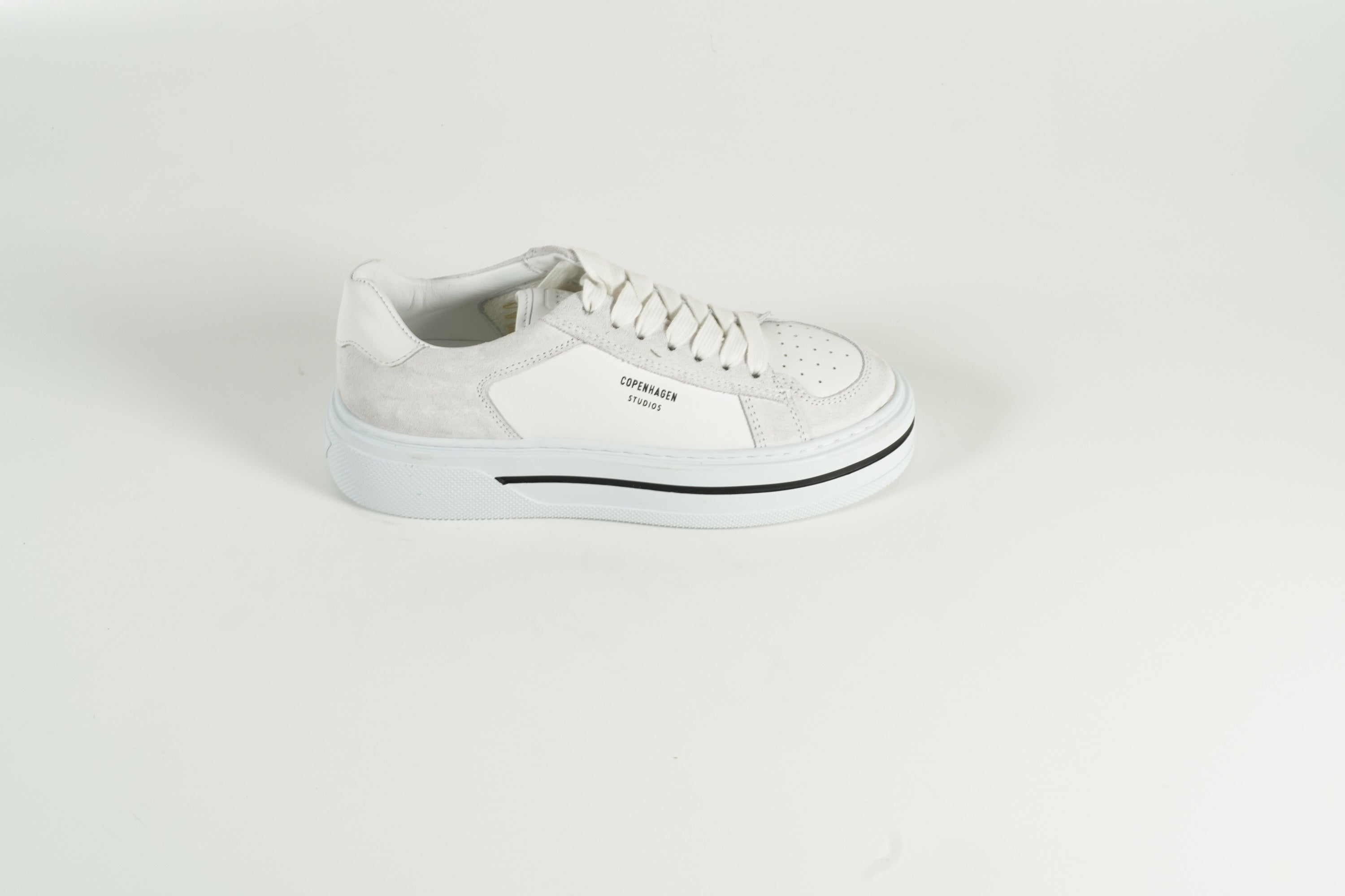Baskets blanches