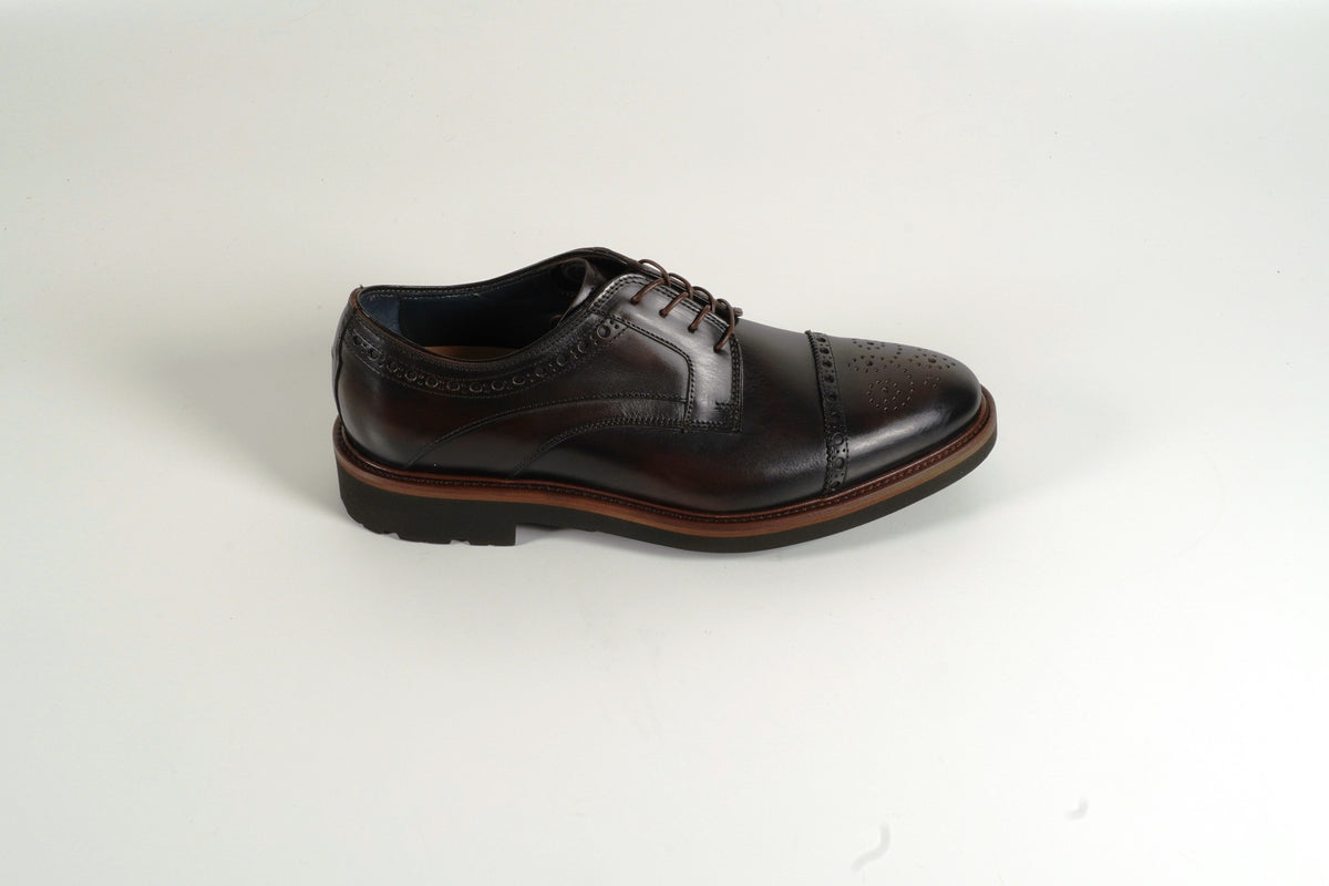 Lace-up Shoe Brown