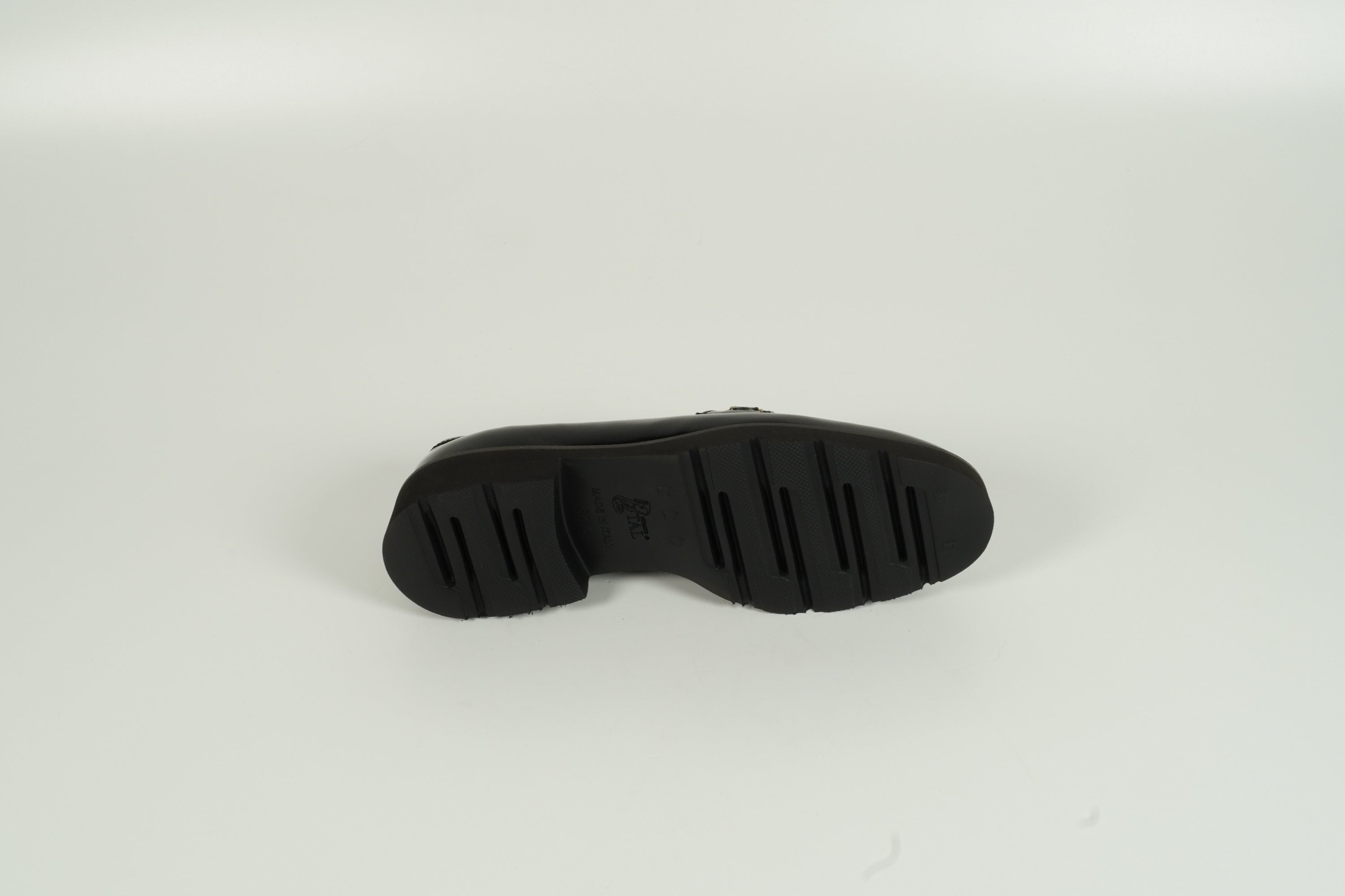 Moccasin Black