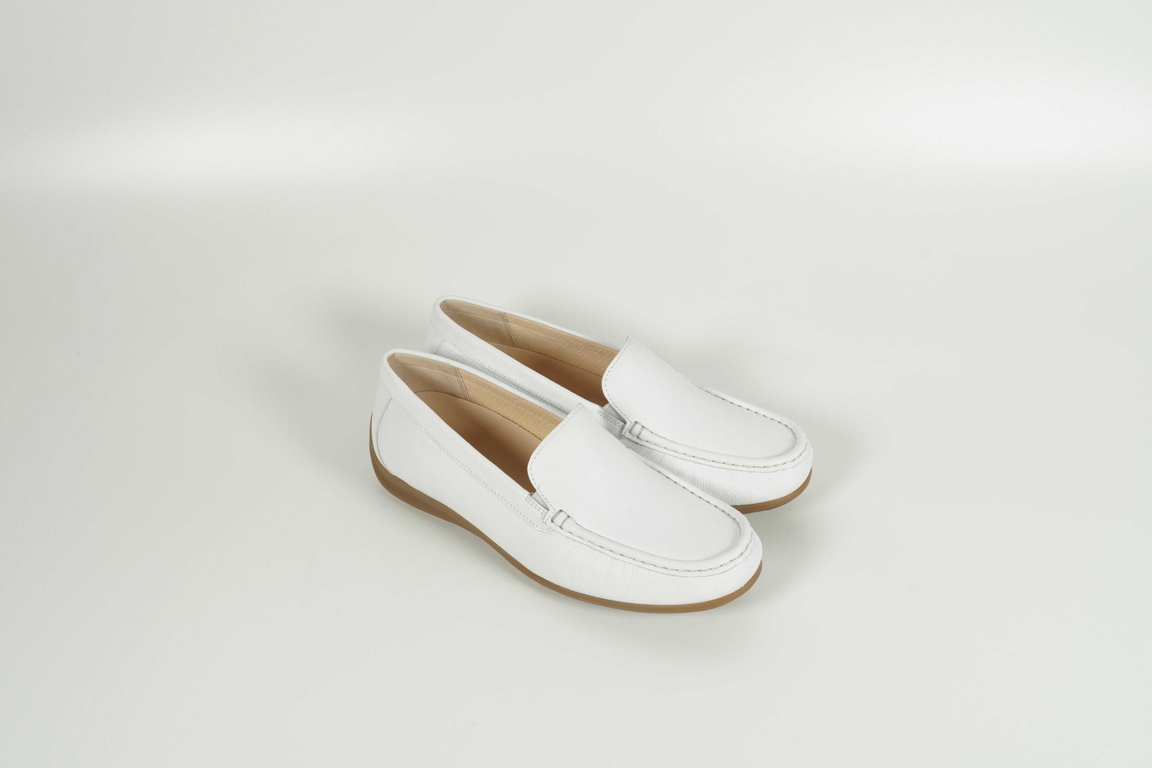 Moccasin White