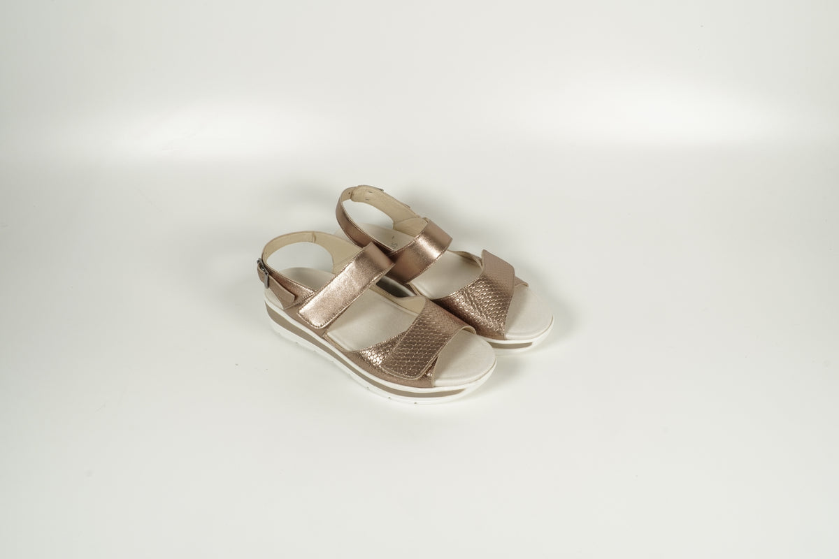 Sandal Gold