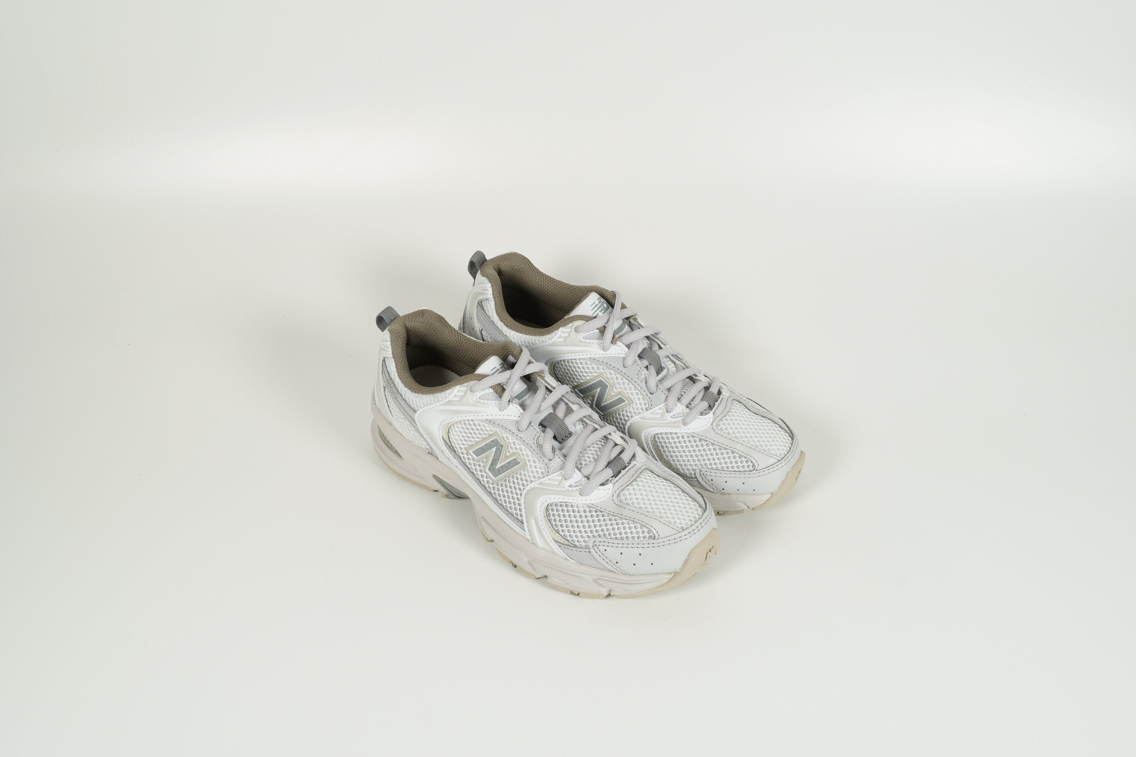 Sneaker 530 Grau