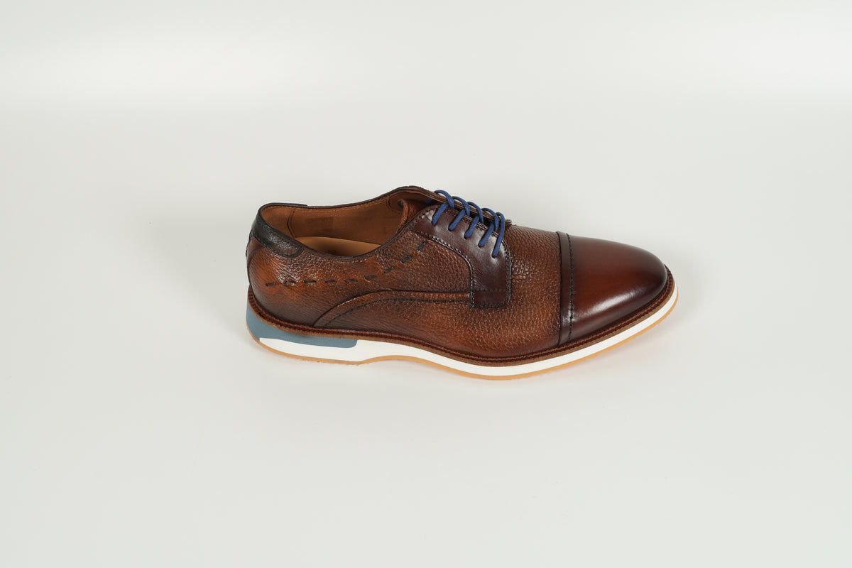 Lace-up Shoe Brown