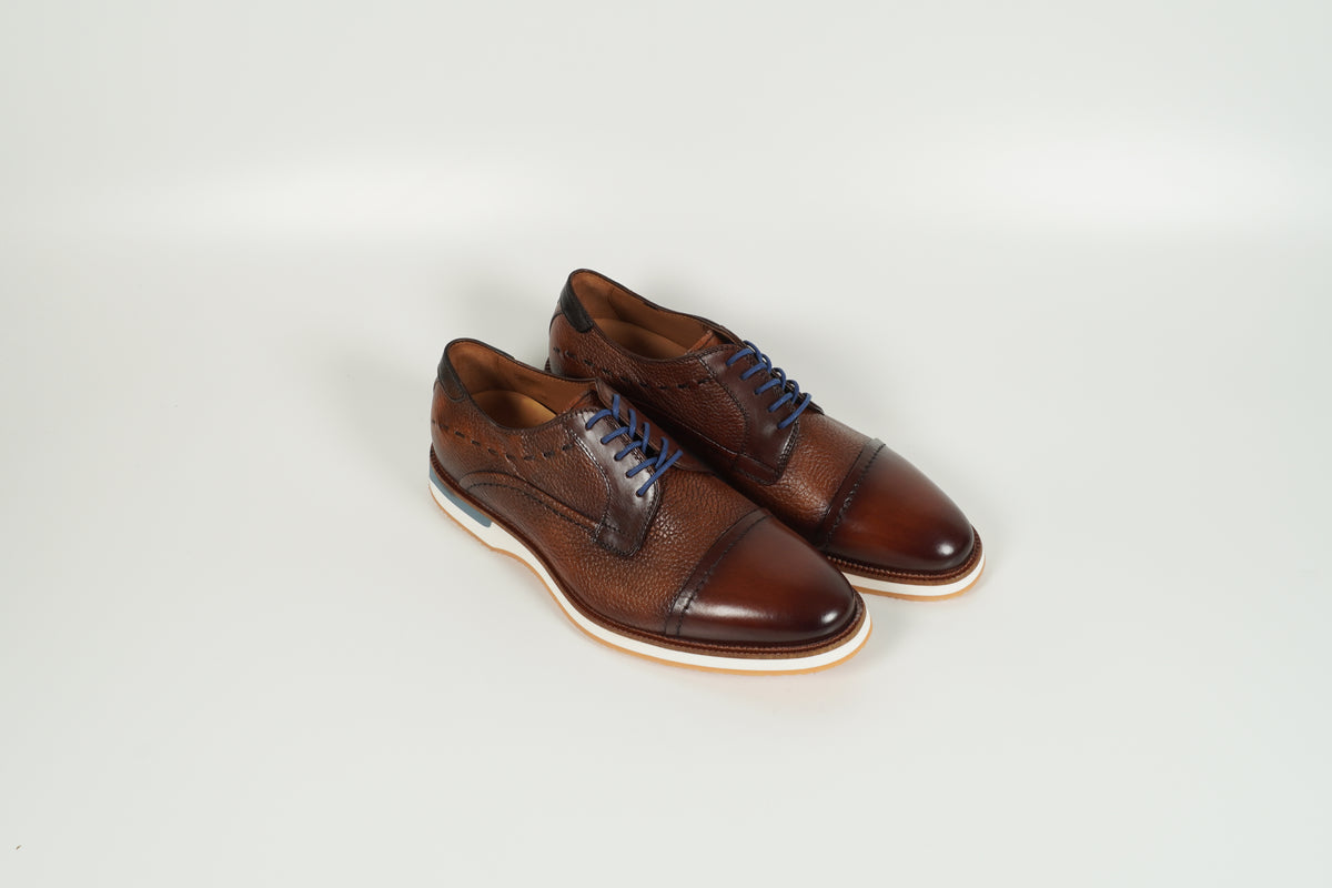 Lace-up Shoe Brown