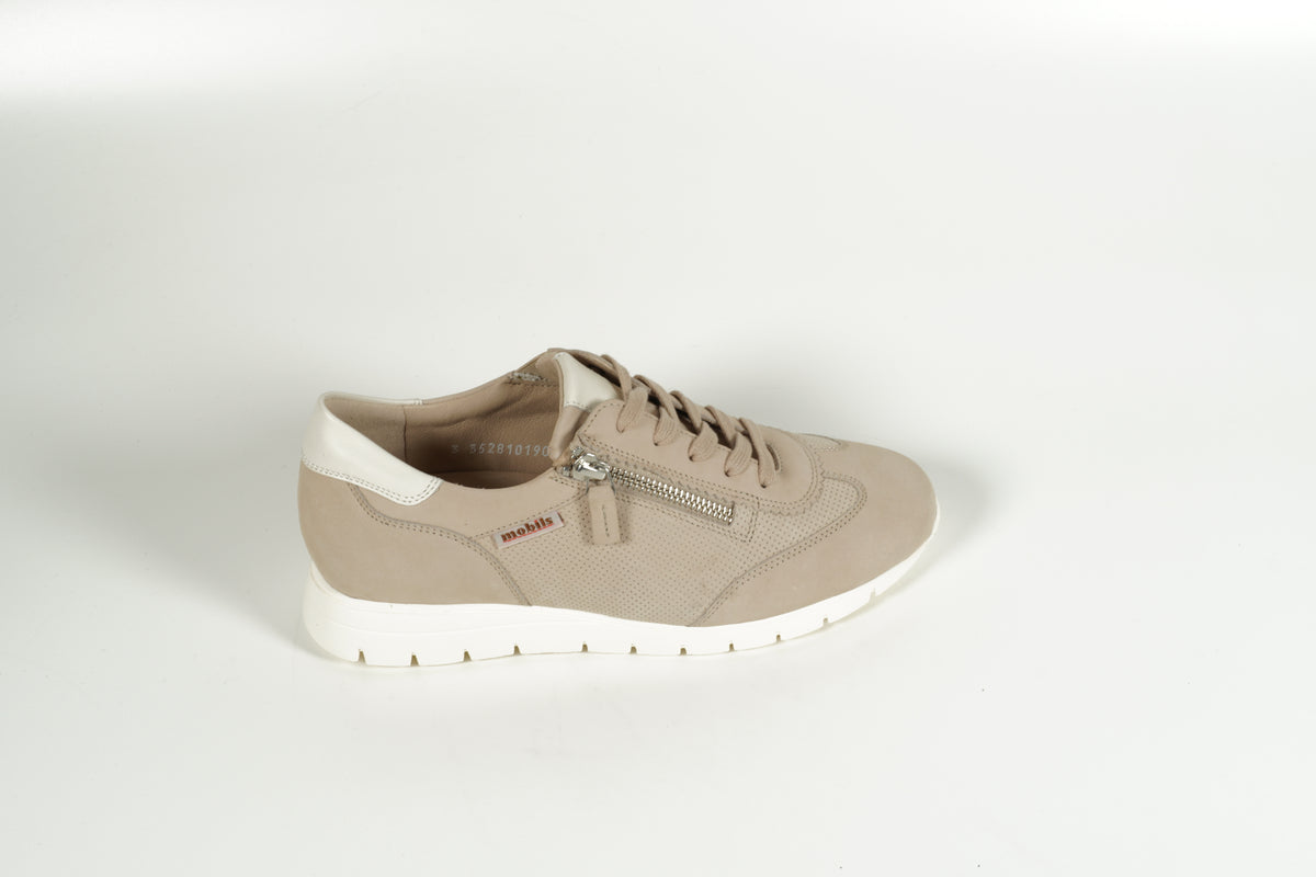 Baskets beiges