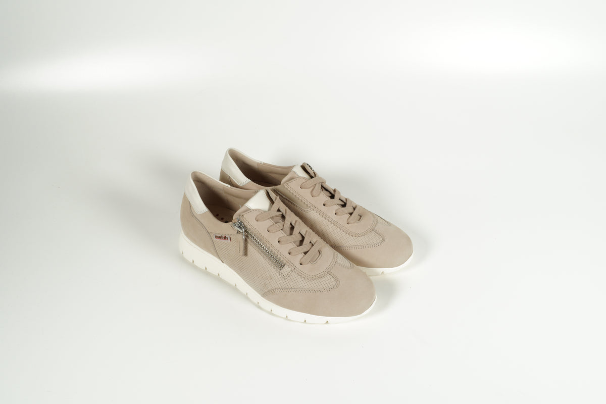Baskets beiges
