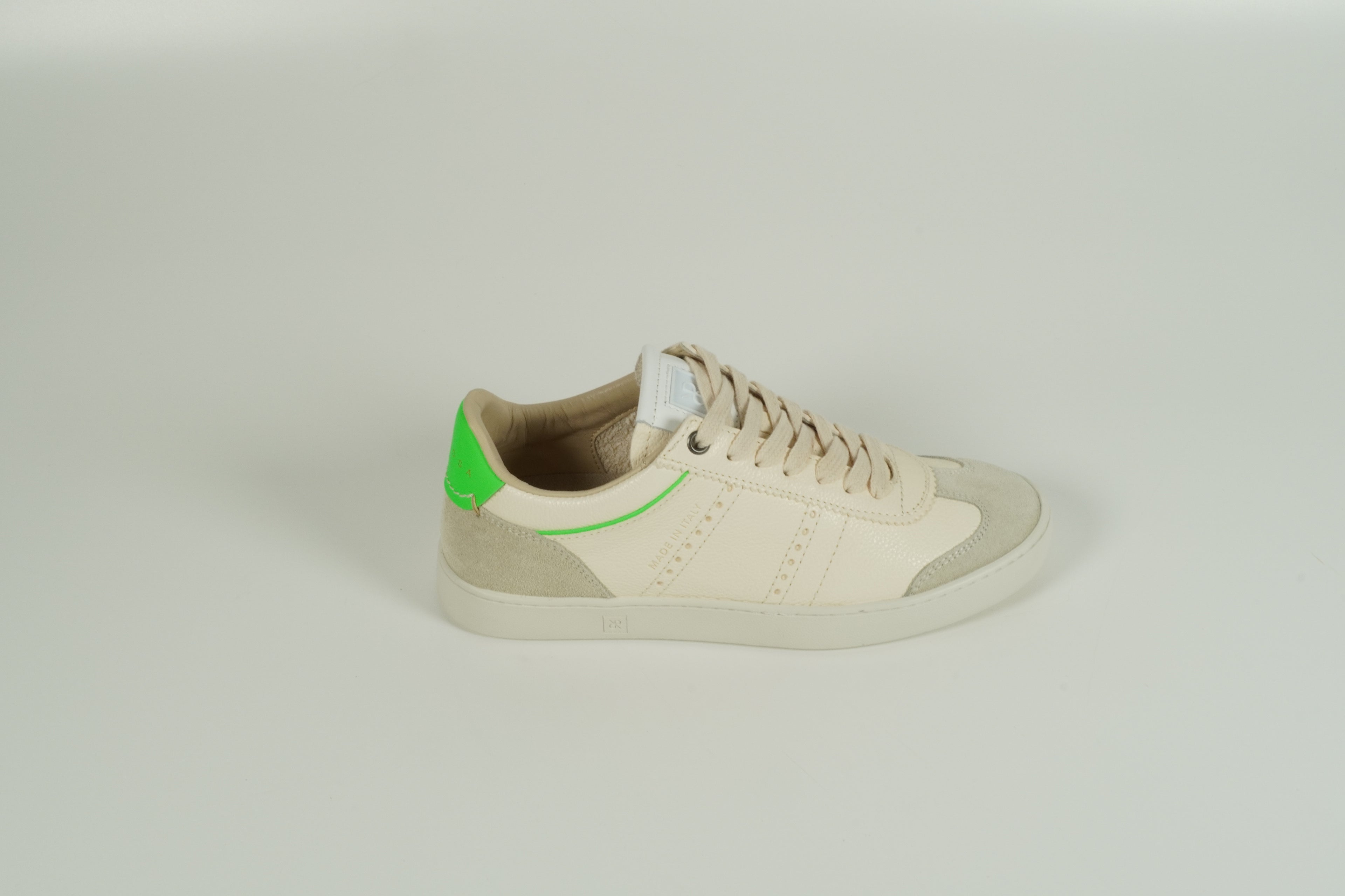 Baskets blanches