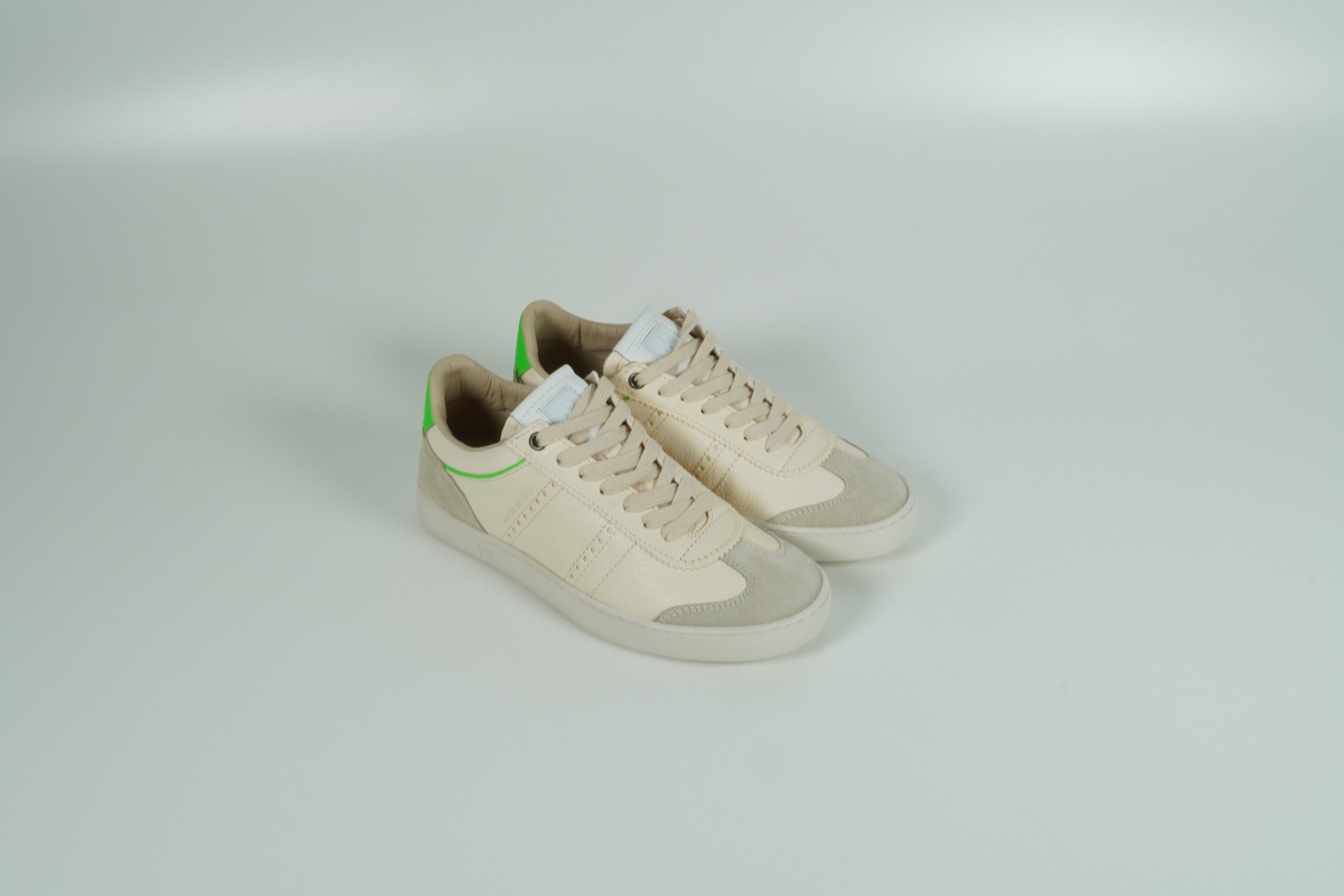 Baskets blanches