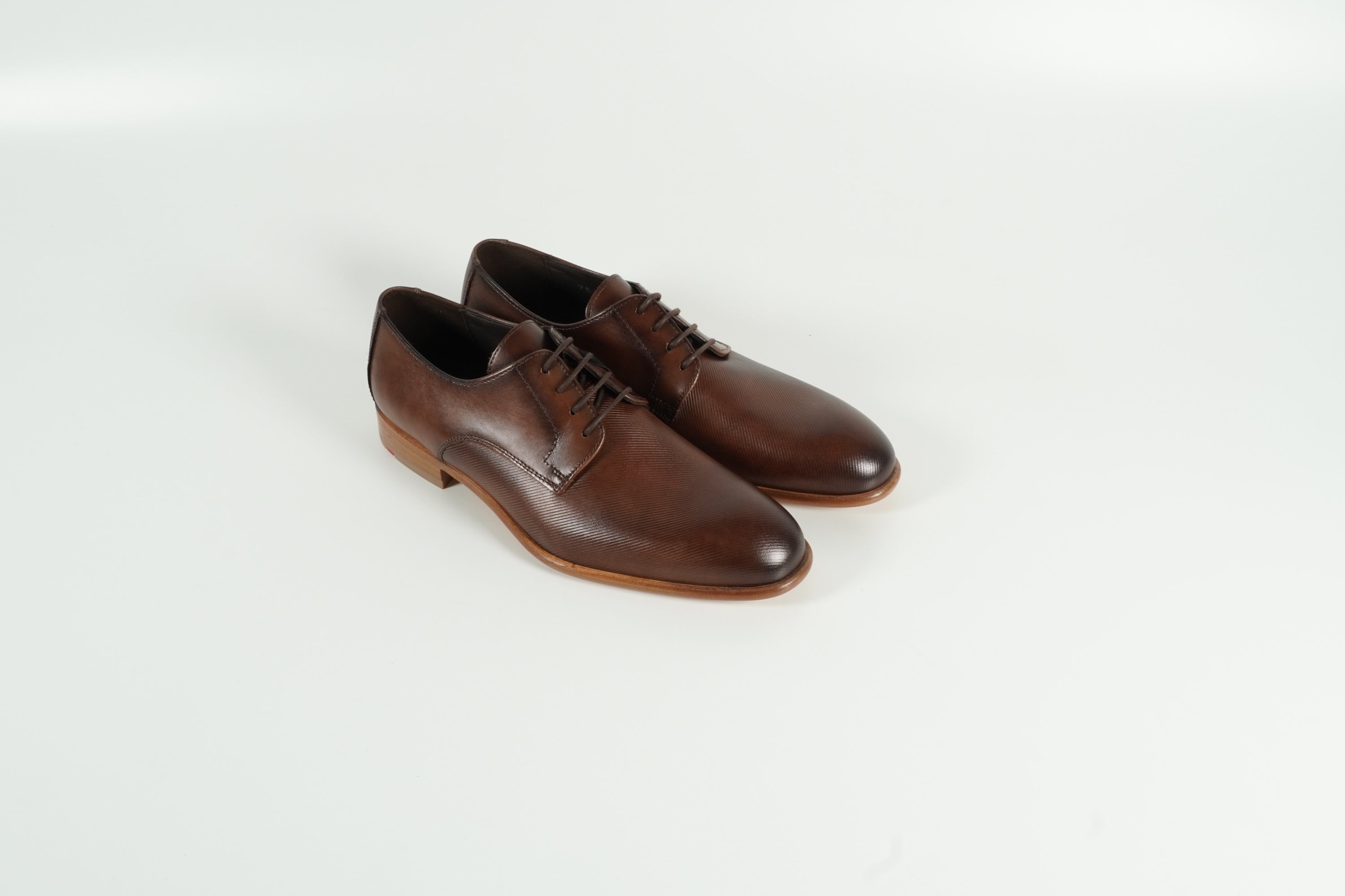 Chaussure à lacets marron