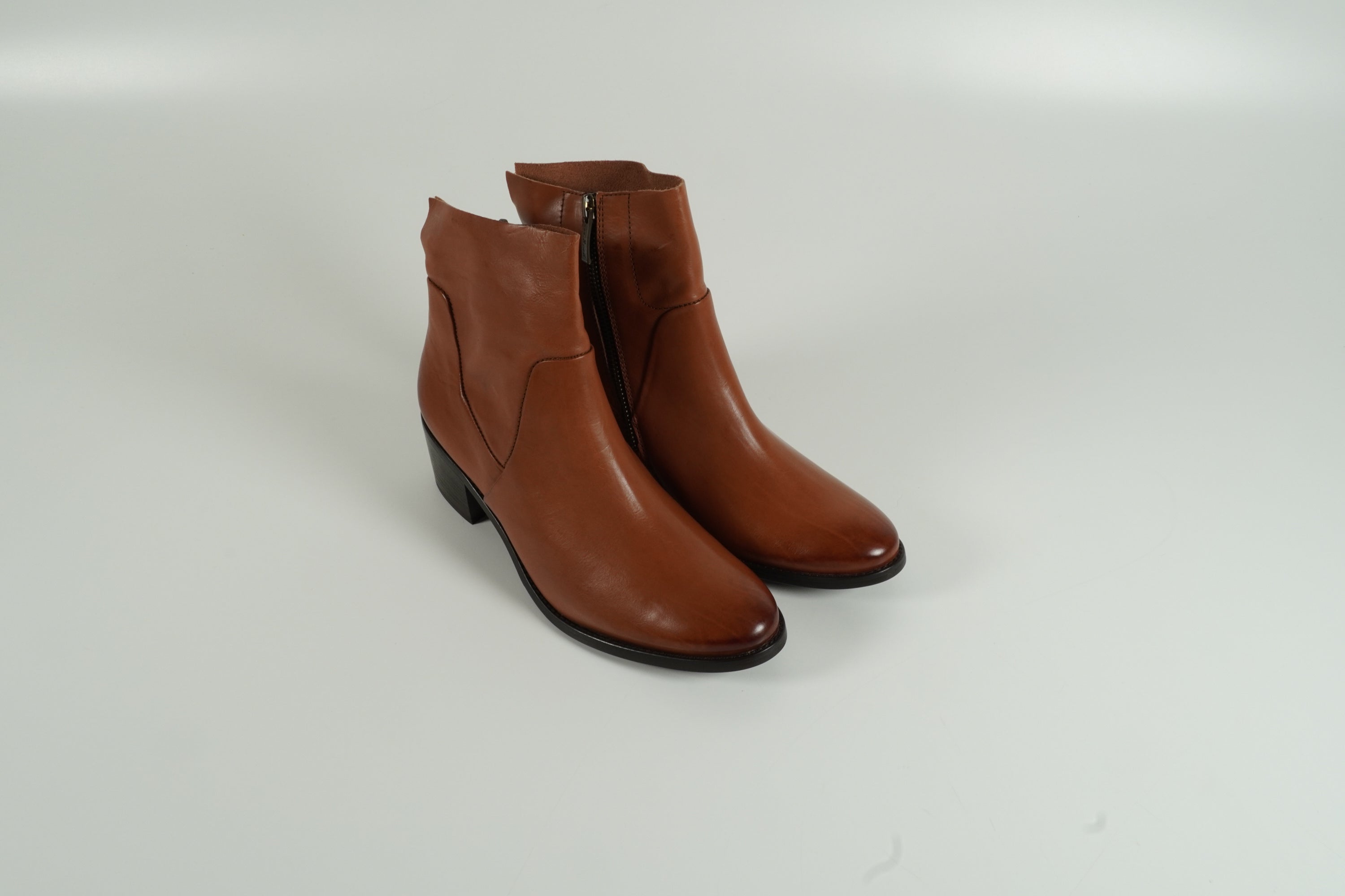 ankle boots brown