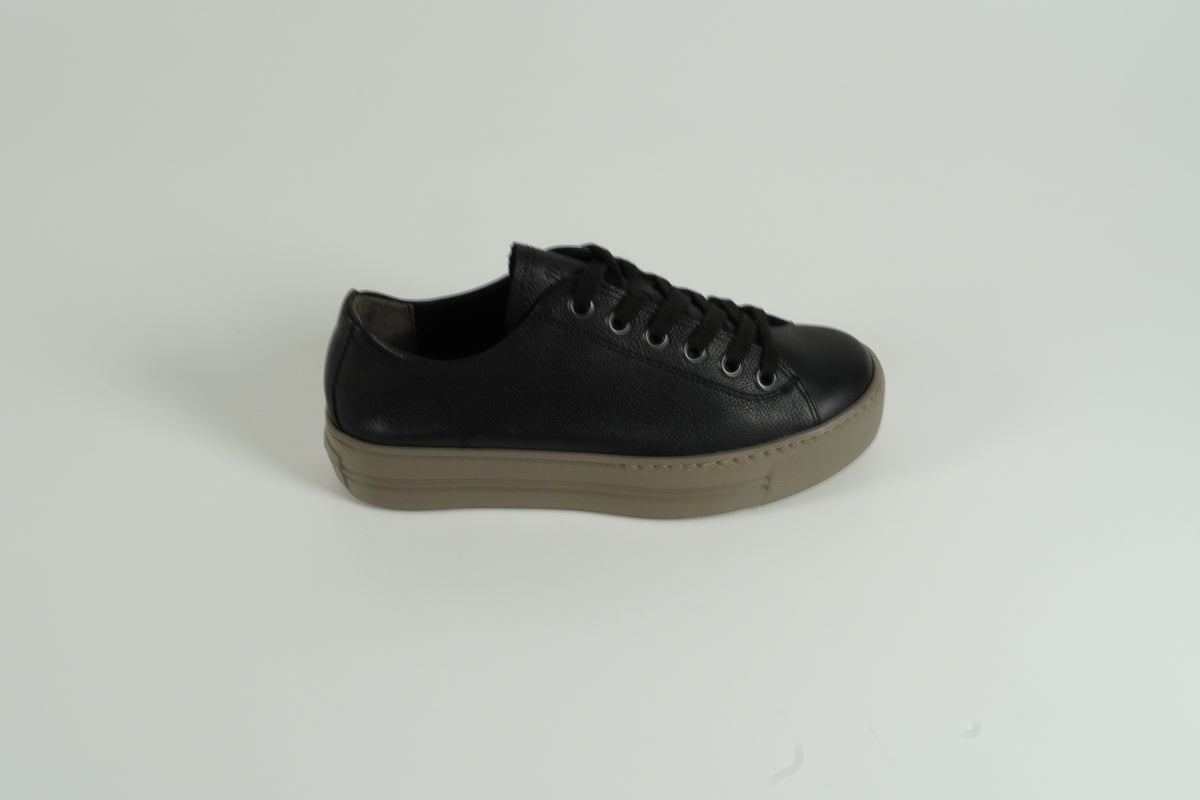 Sneaker Schwarz