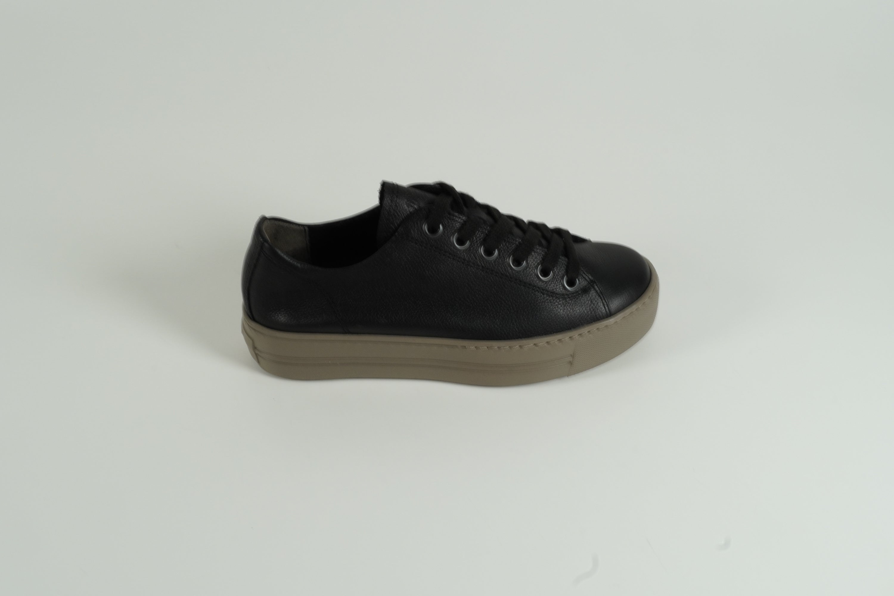 Baskets noires