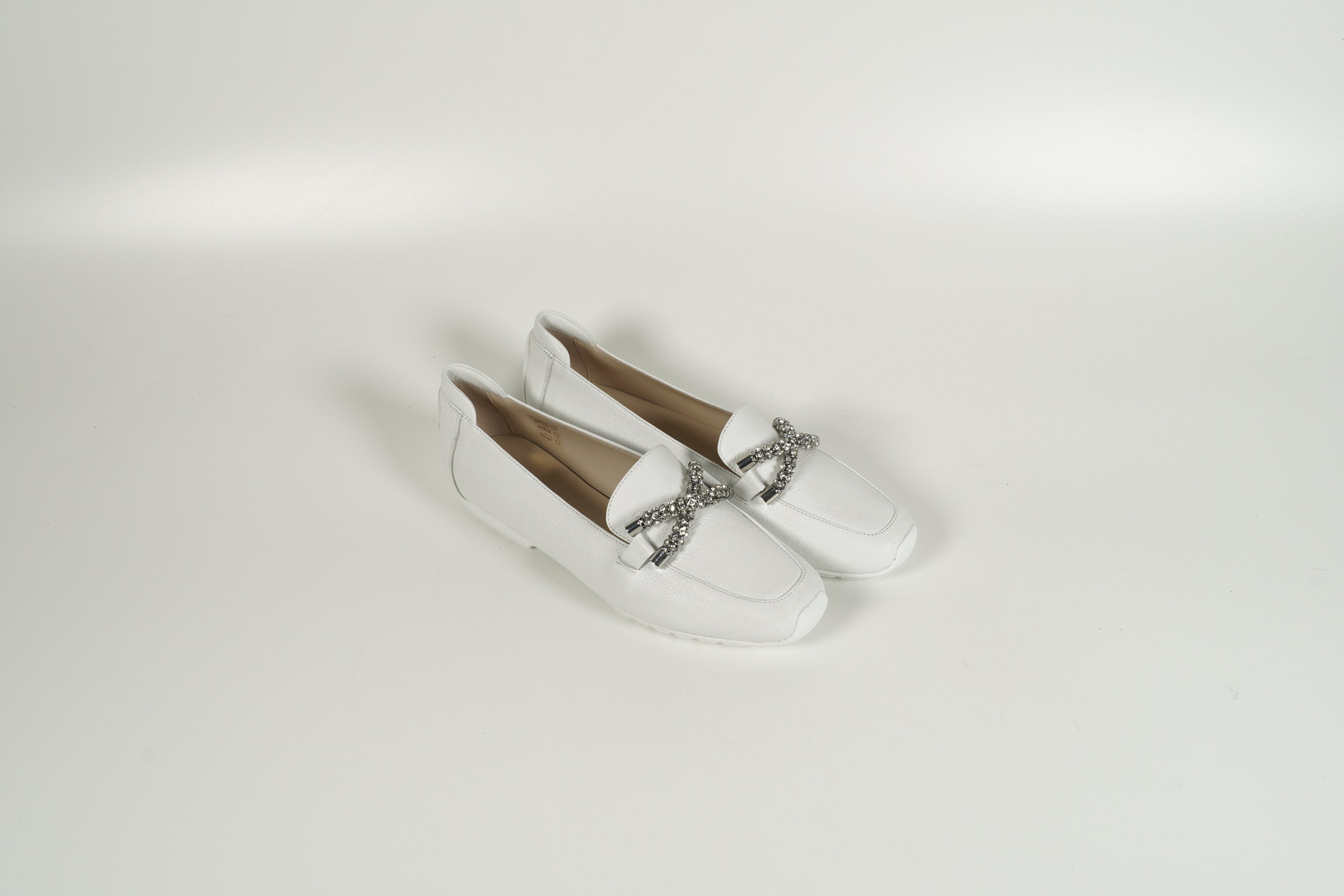 Moccasin White