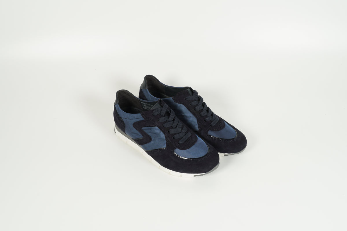 Sneaker Blau