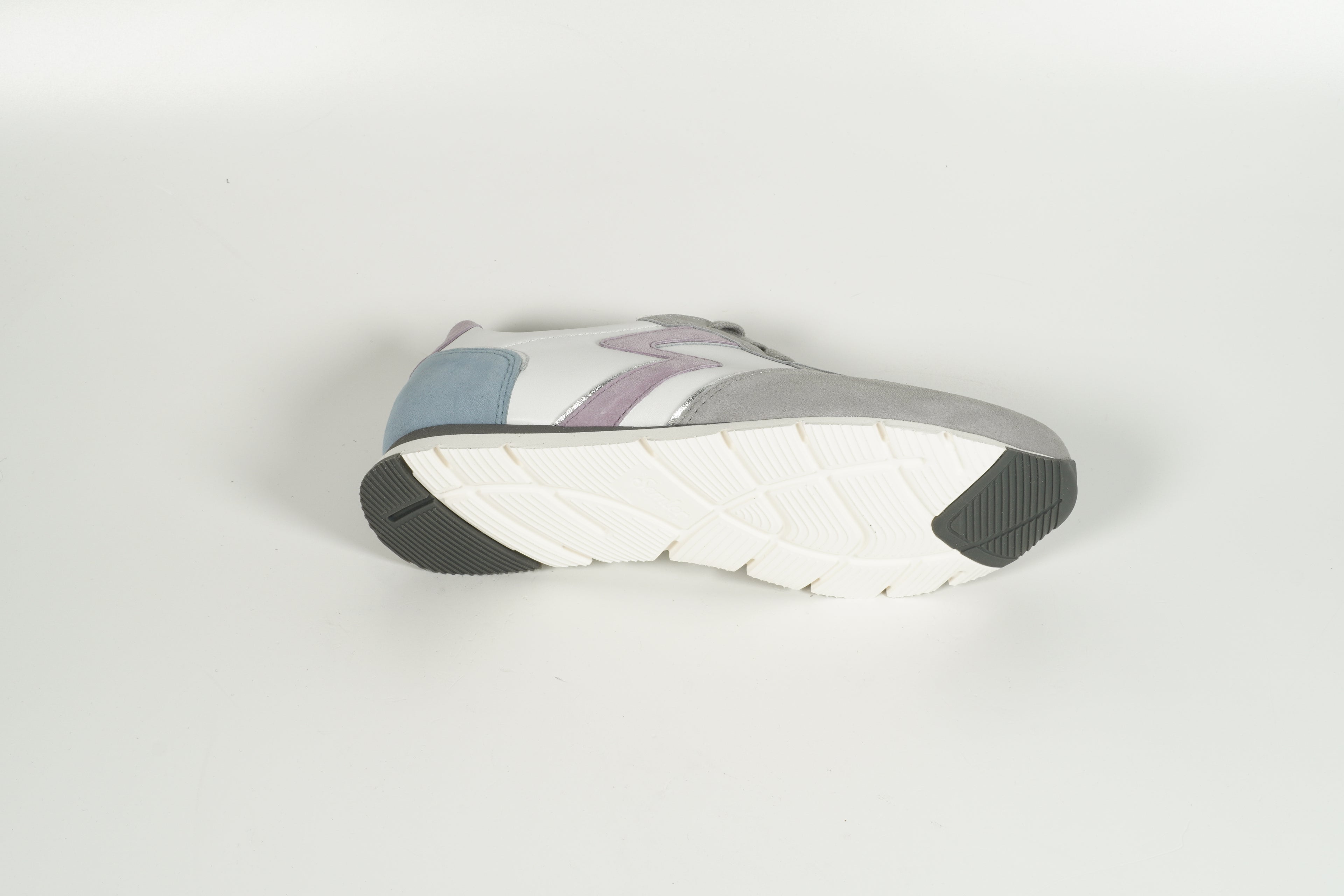 Sneaker Grau