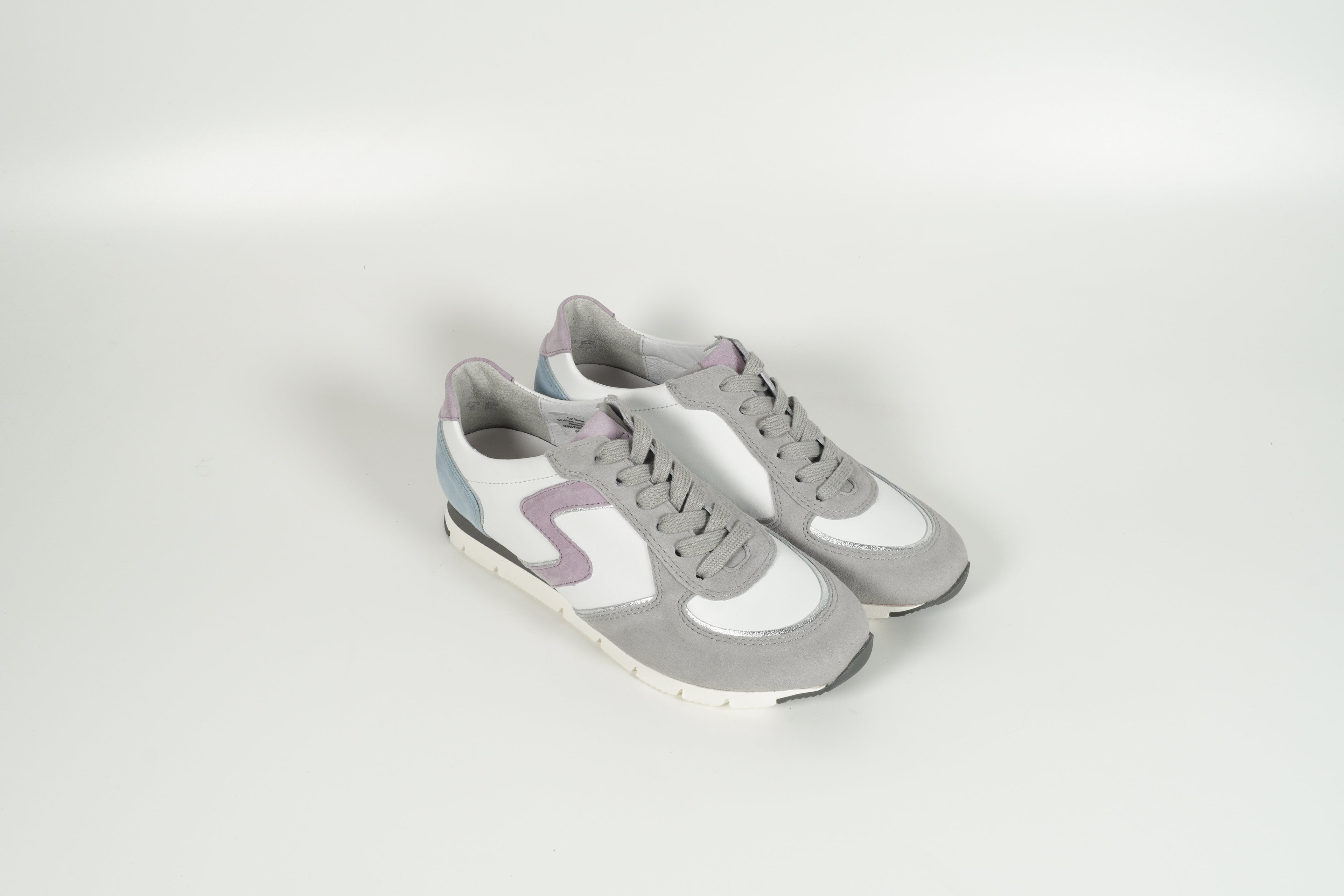 Sneaker Grau