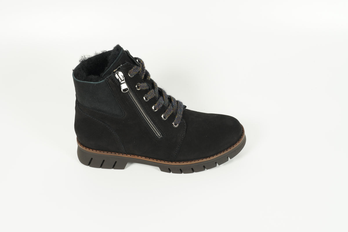 Lace-up Shoe Black