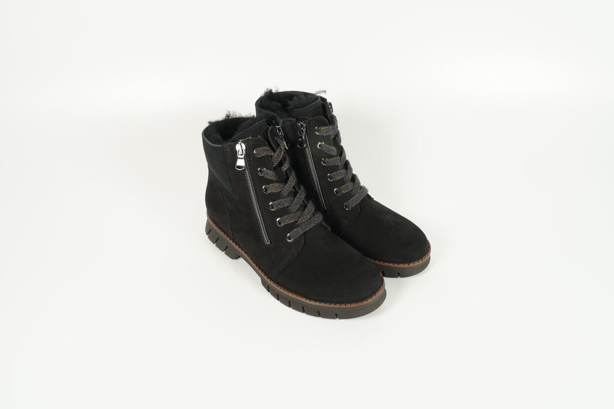 Lace-up Shoe Black
