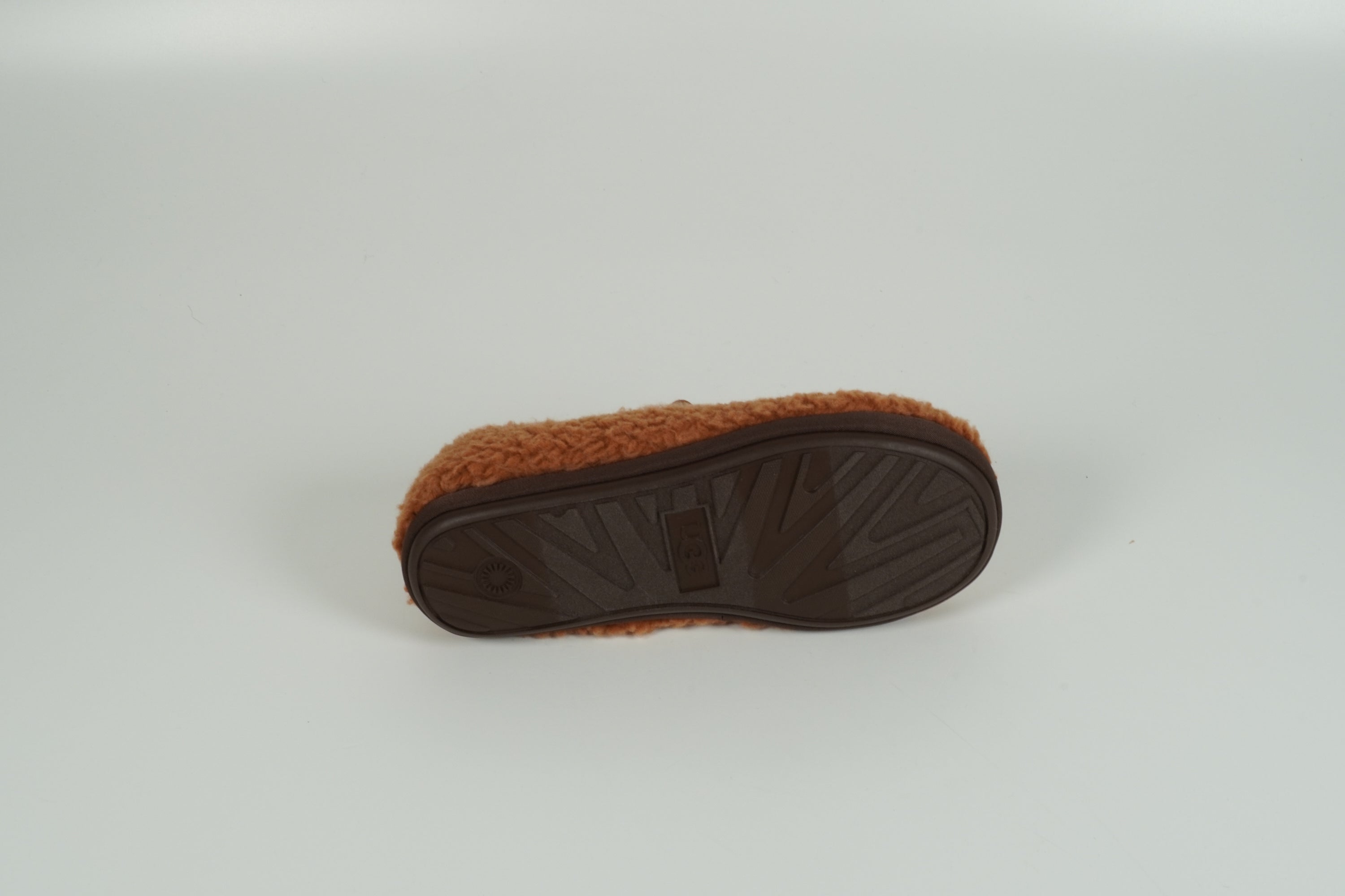 Pinsons bordés de marron