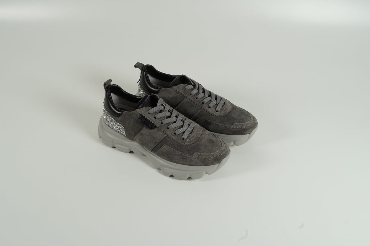 Sneaker Grau
