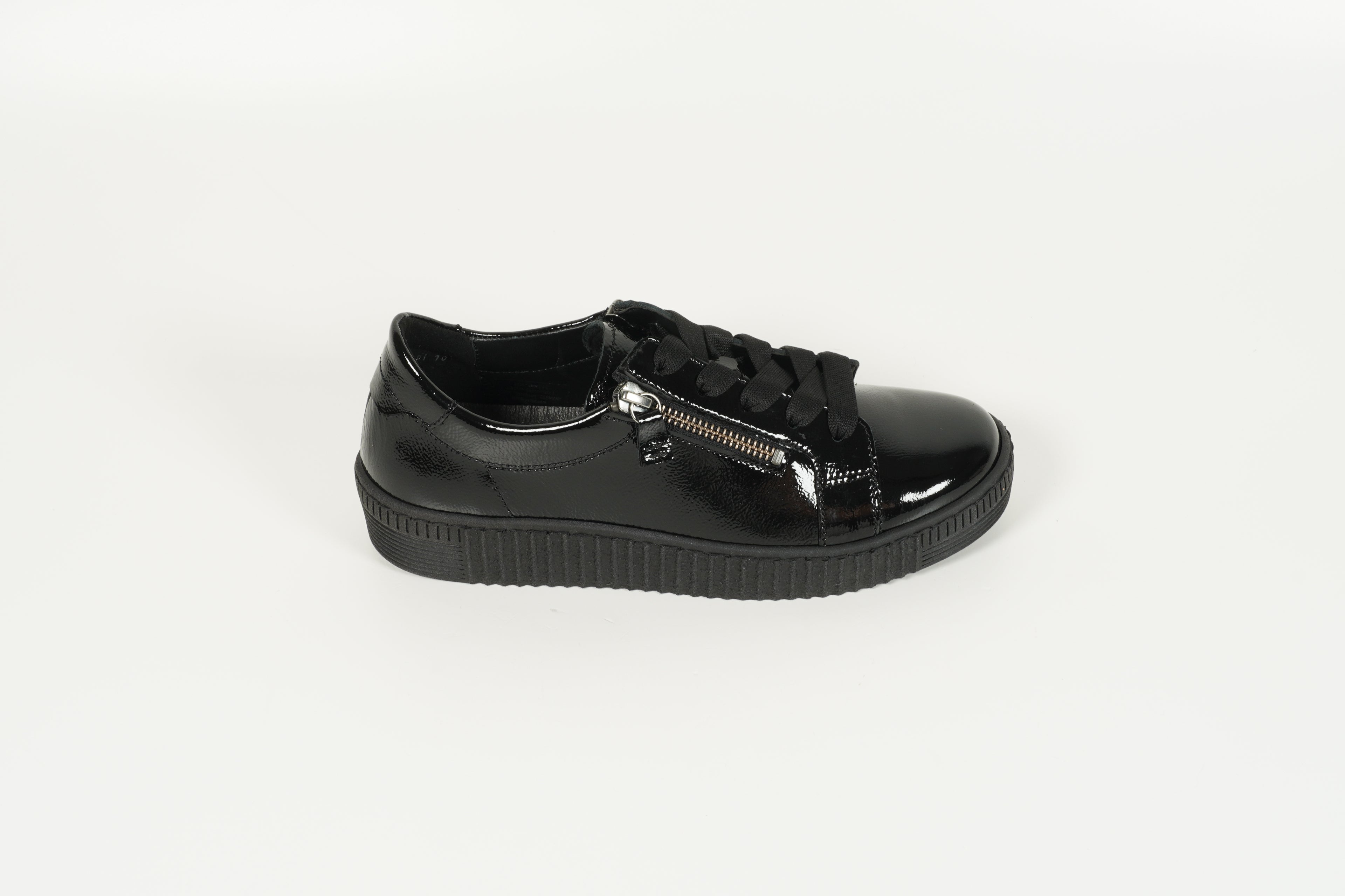 Baskets vernis noir