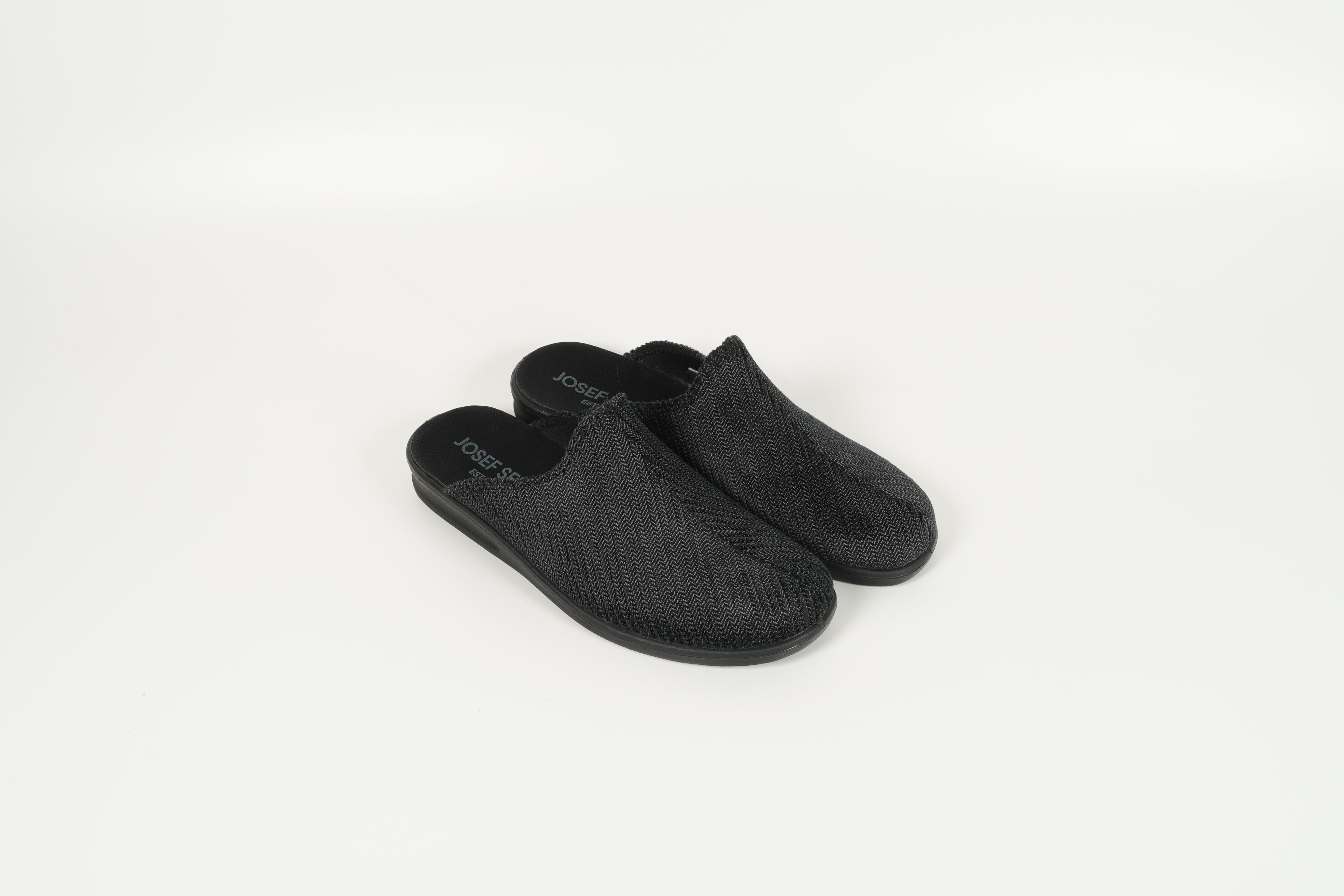 18107 TE601 100 black