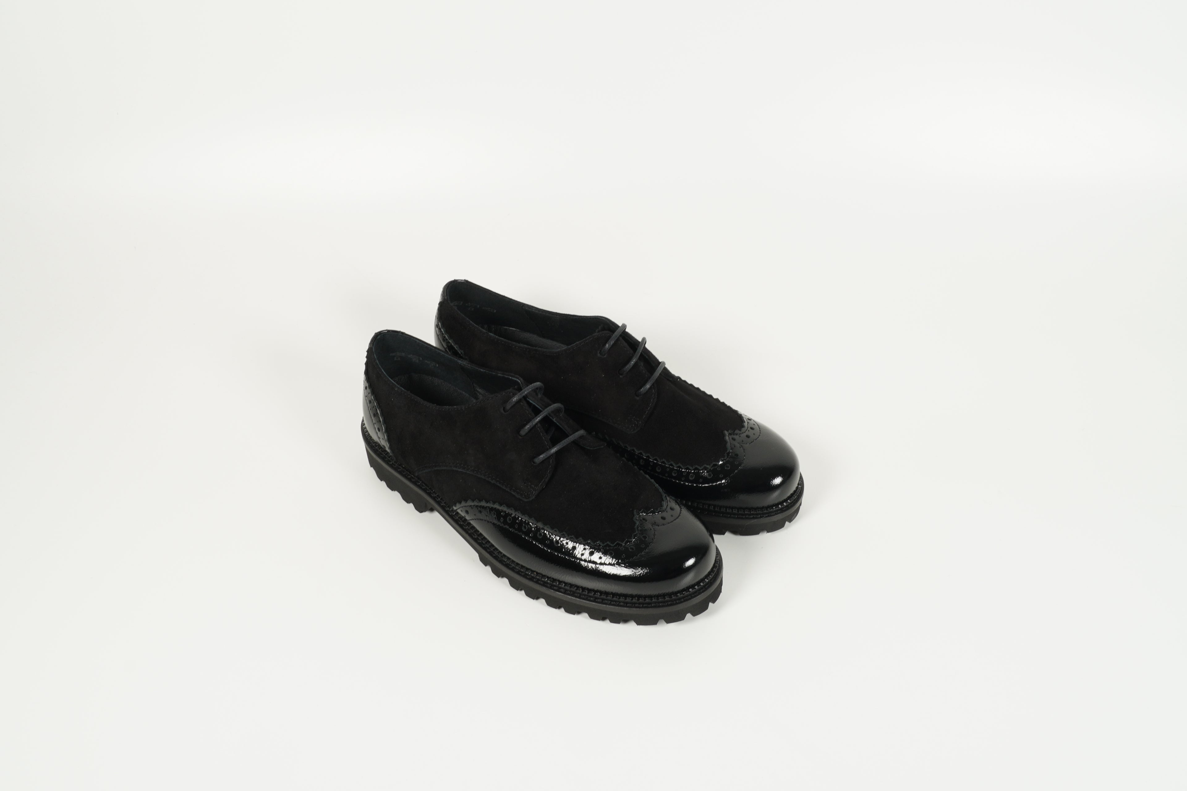 58123311 992 002 black