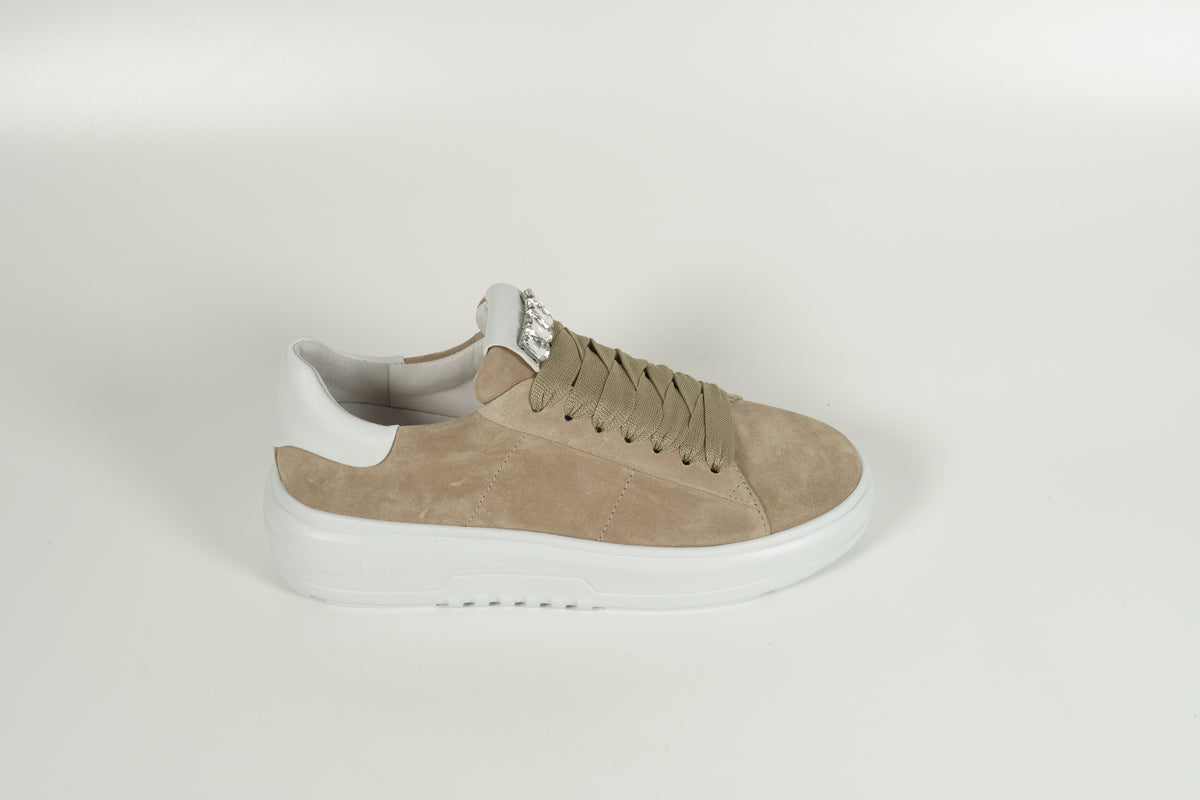 Baskets beiges