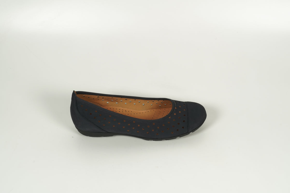 Ballerina Blau