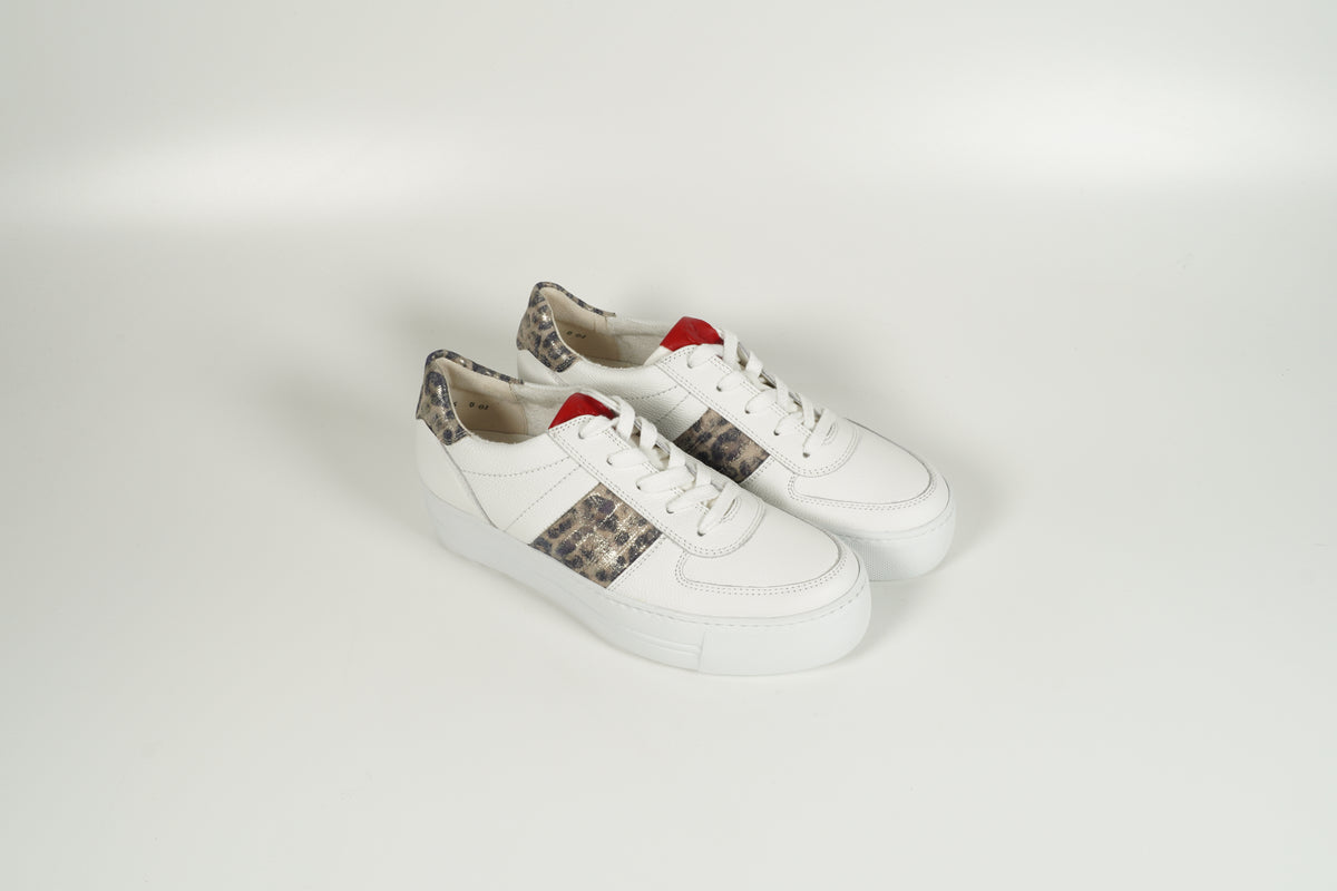 Baskets blanches