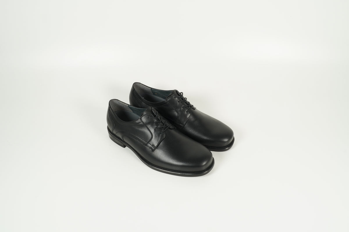 Schnürschuh Schwarz