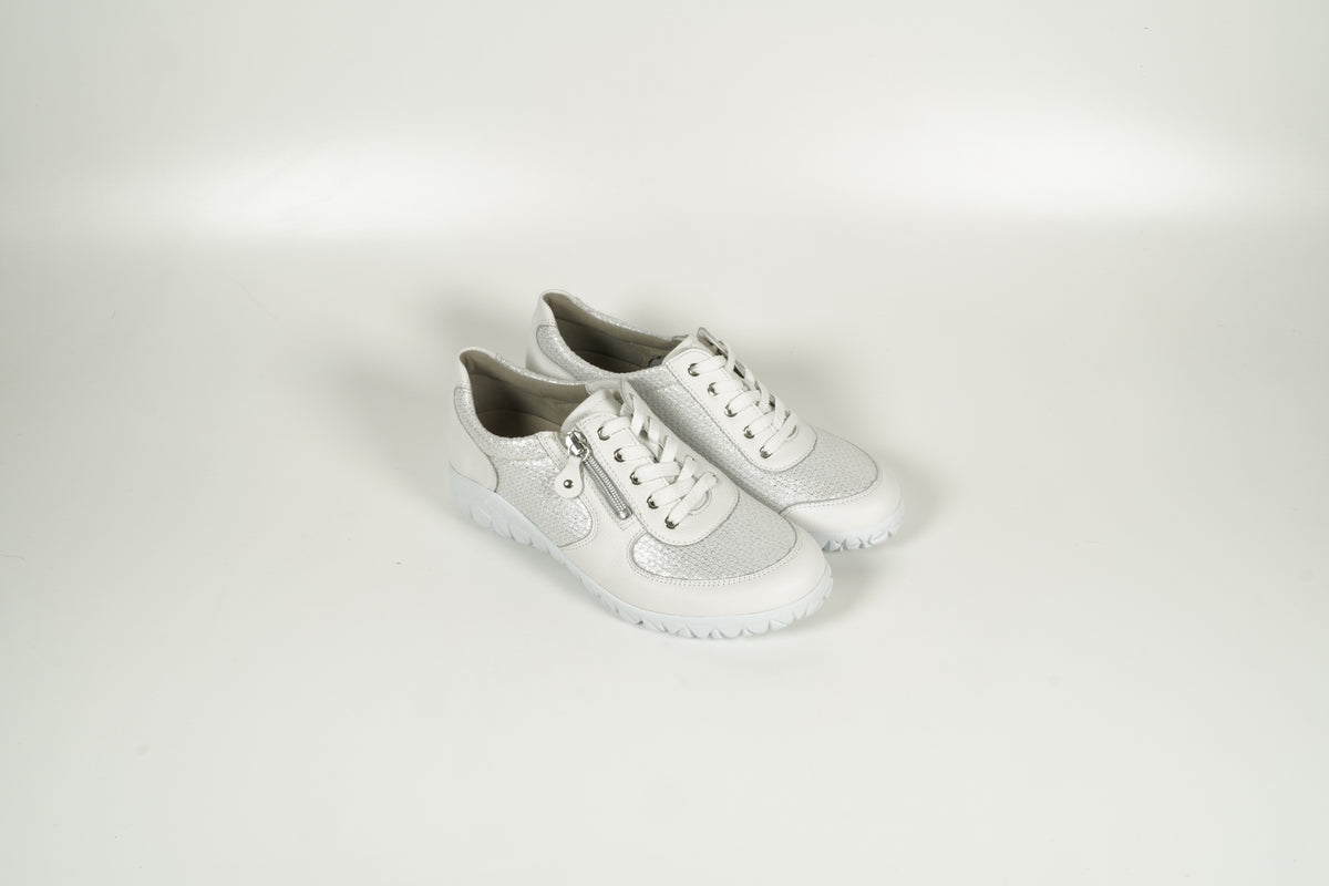 Sneaker White