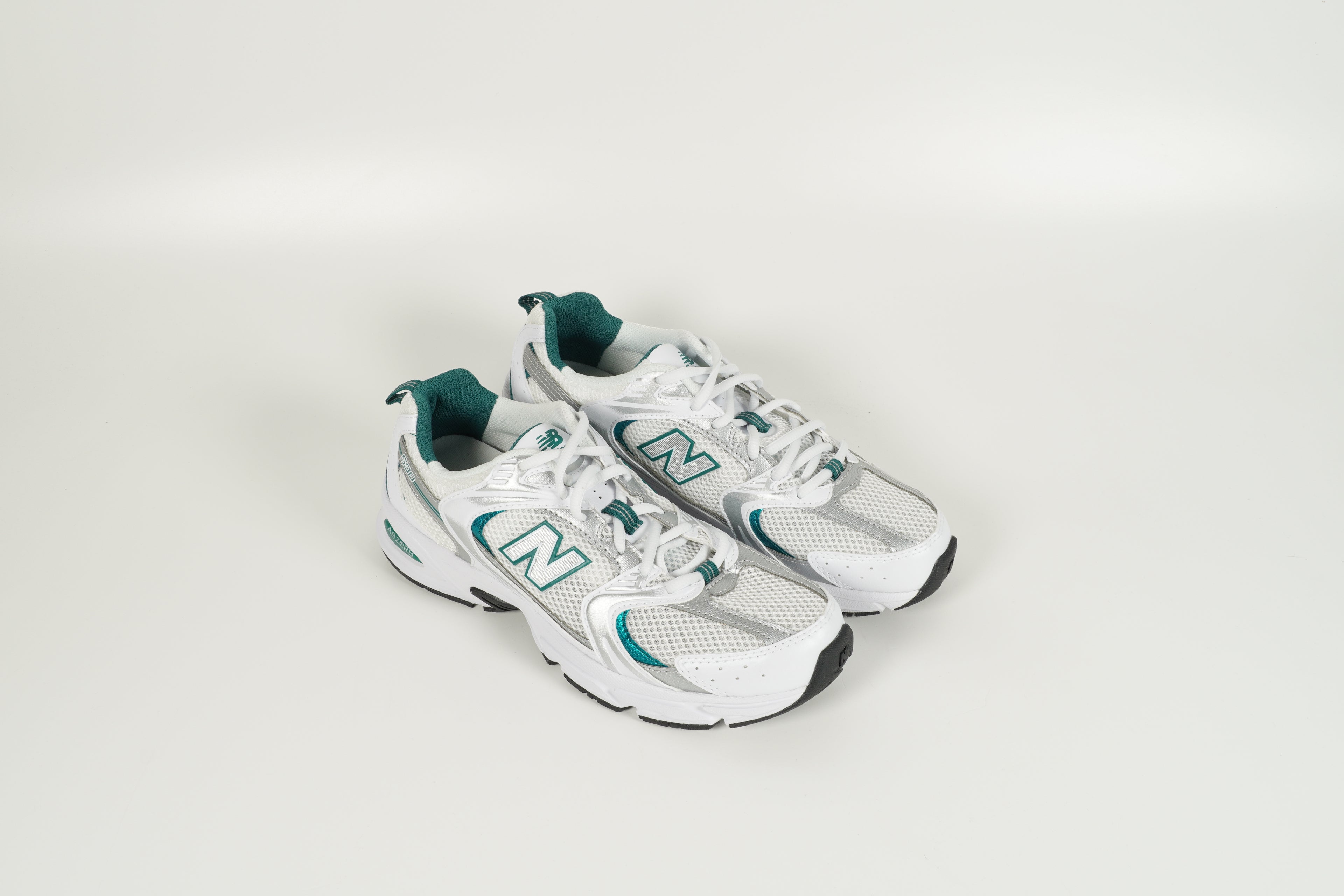 Sneaker 530 Weiss