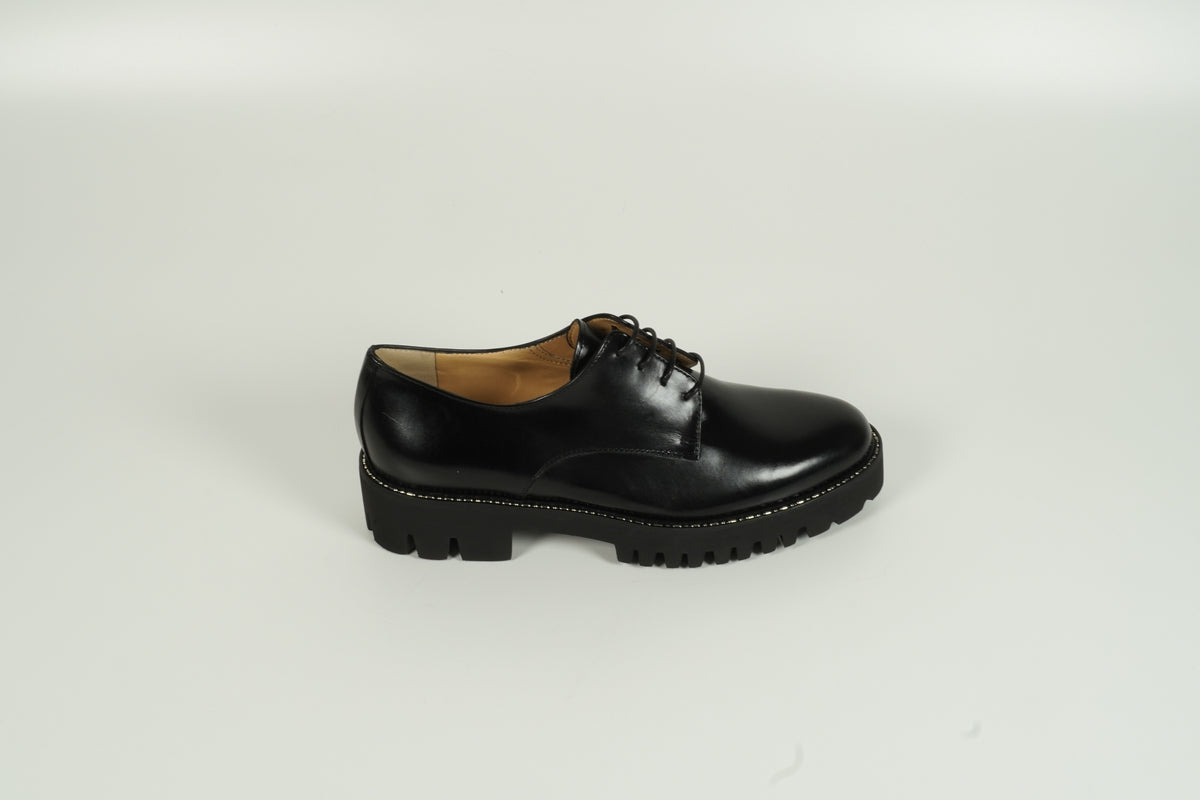 Low Shoe Black