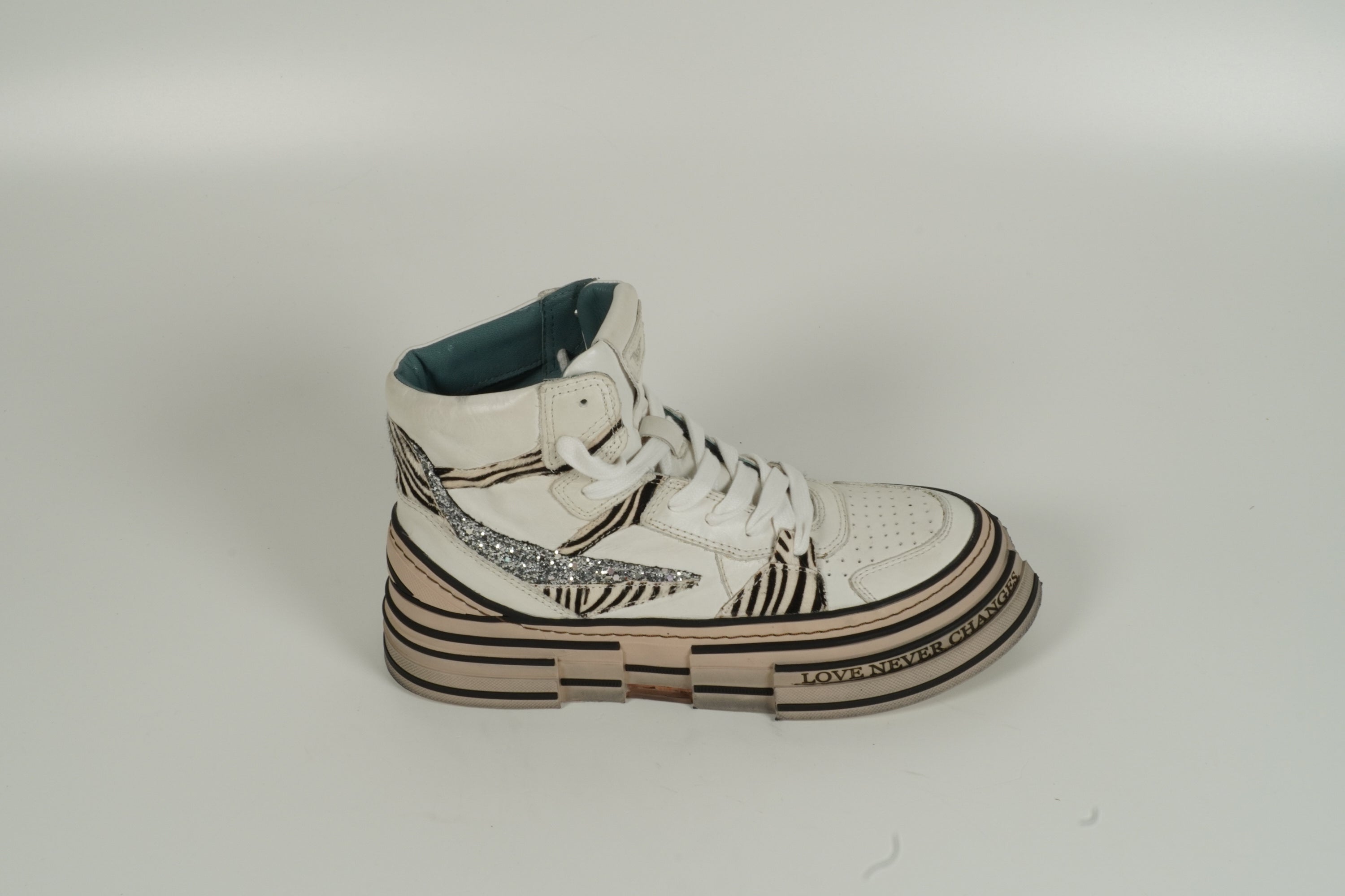 Sneaker White