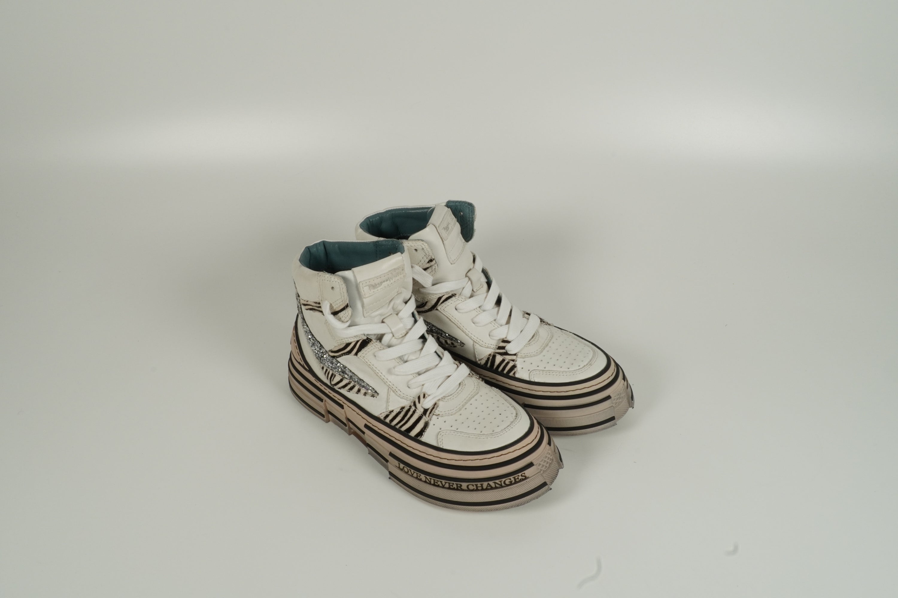 Sneaker White