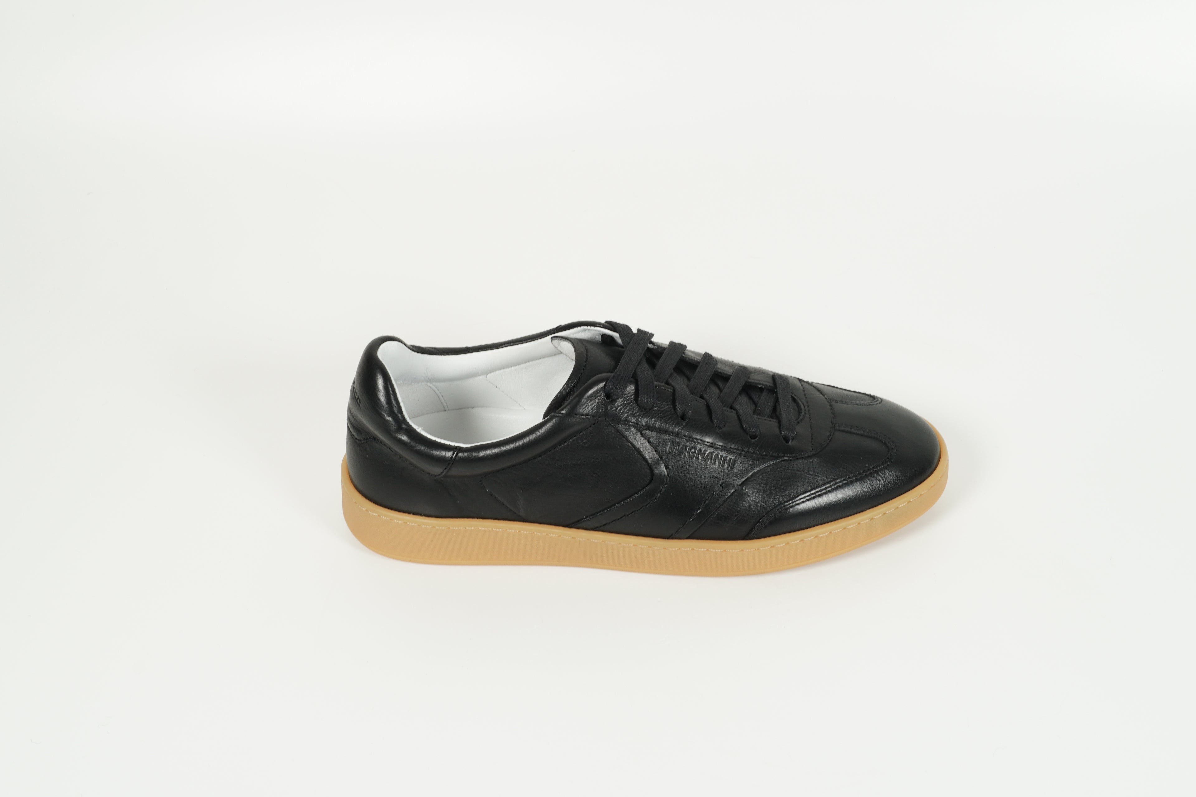 Sneaker Schwarz