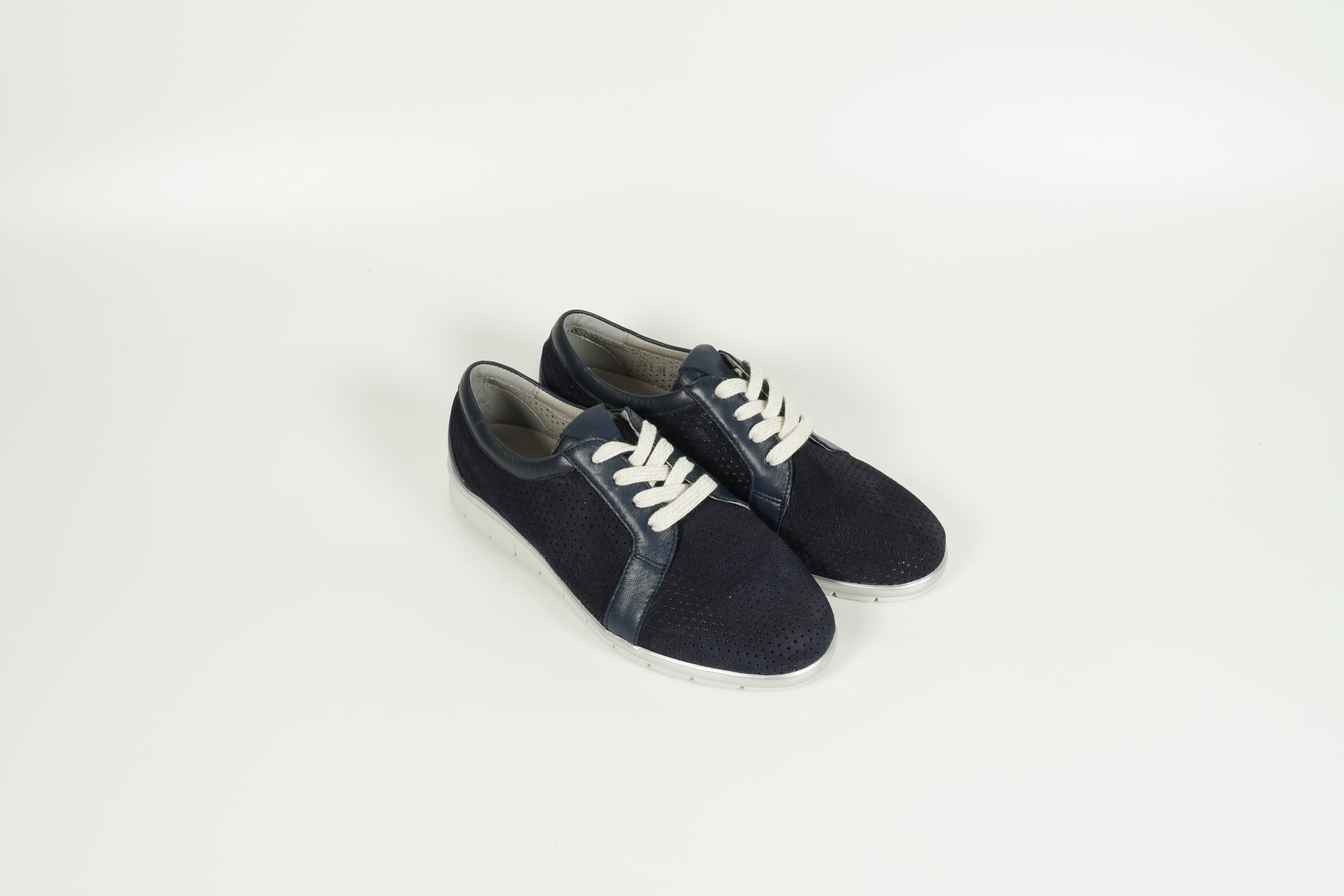 Sneaker Blau