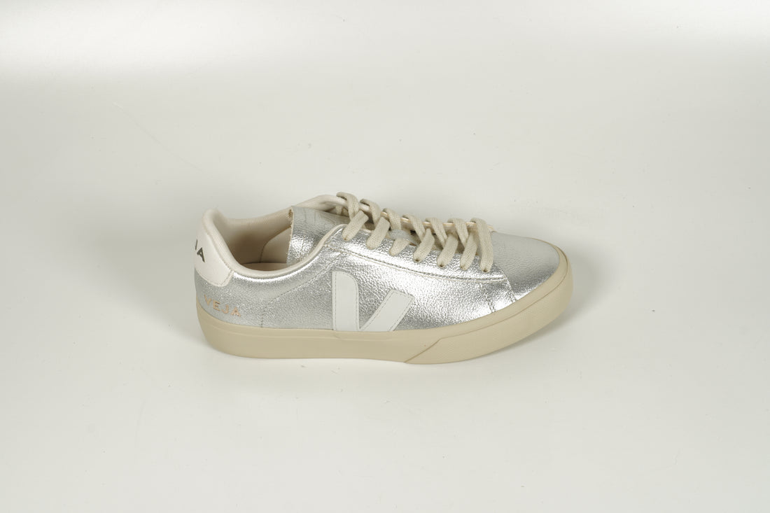 Sneaker Silber