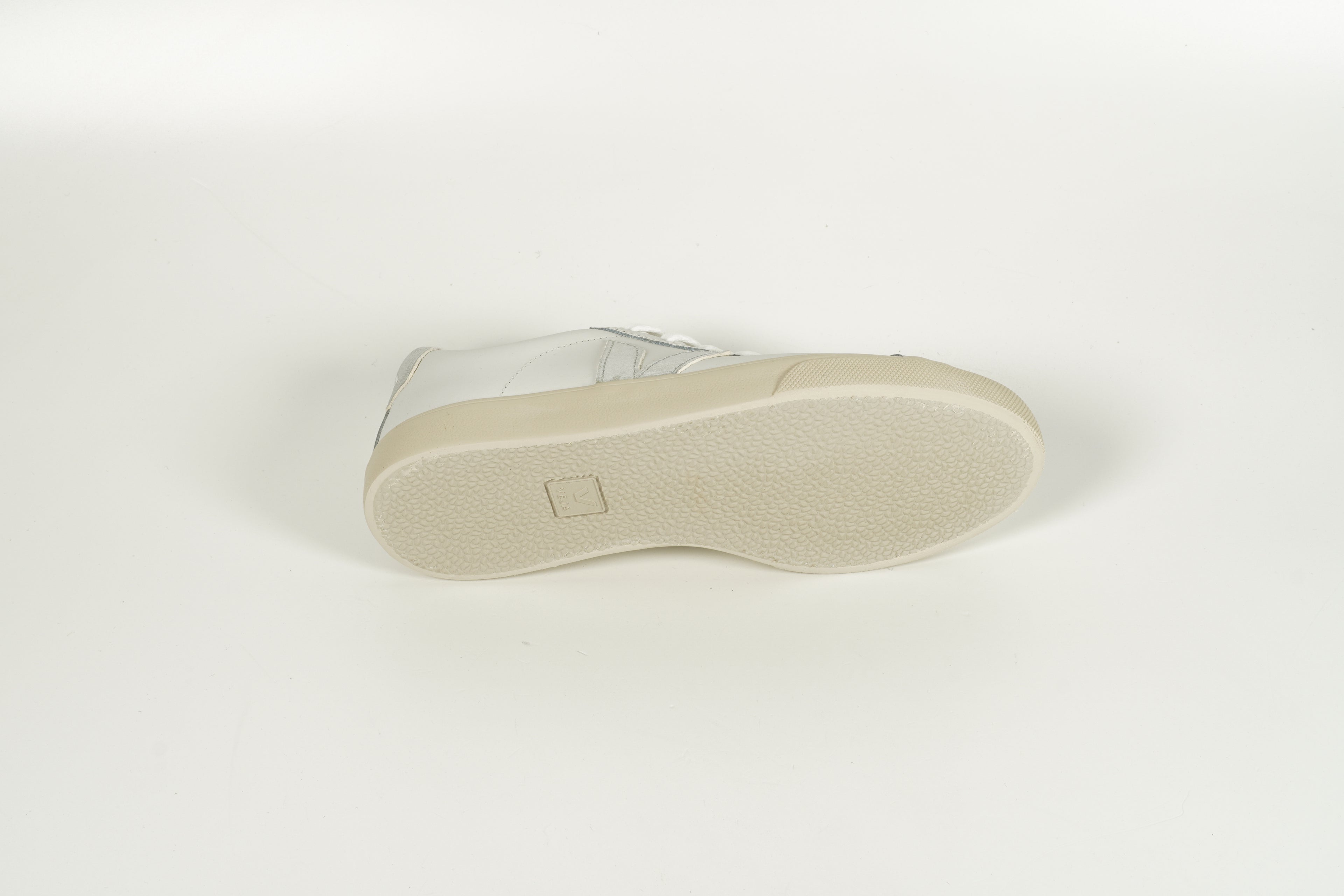 Sneaker Silber