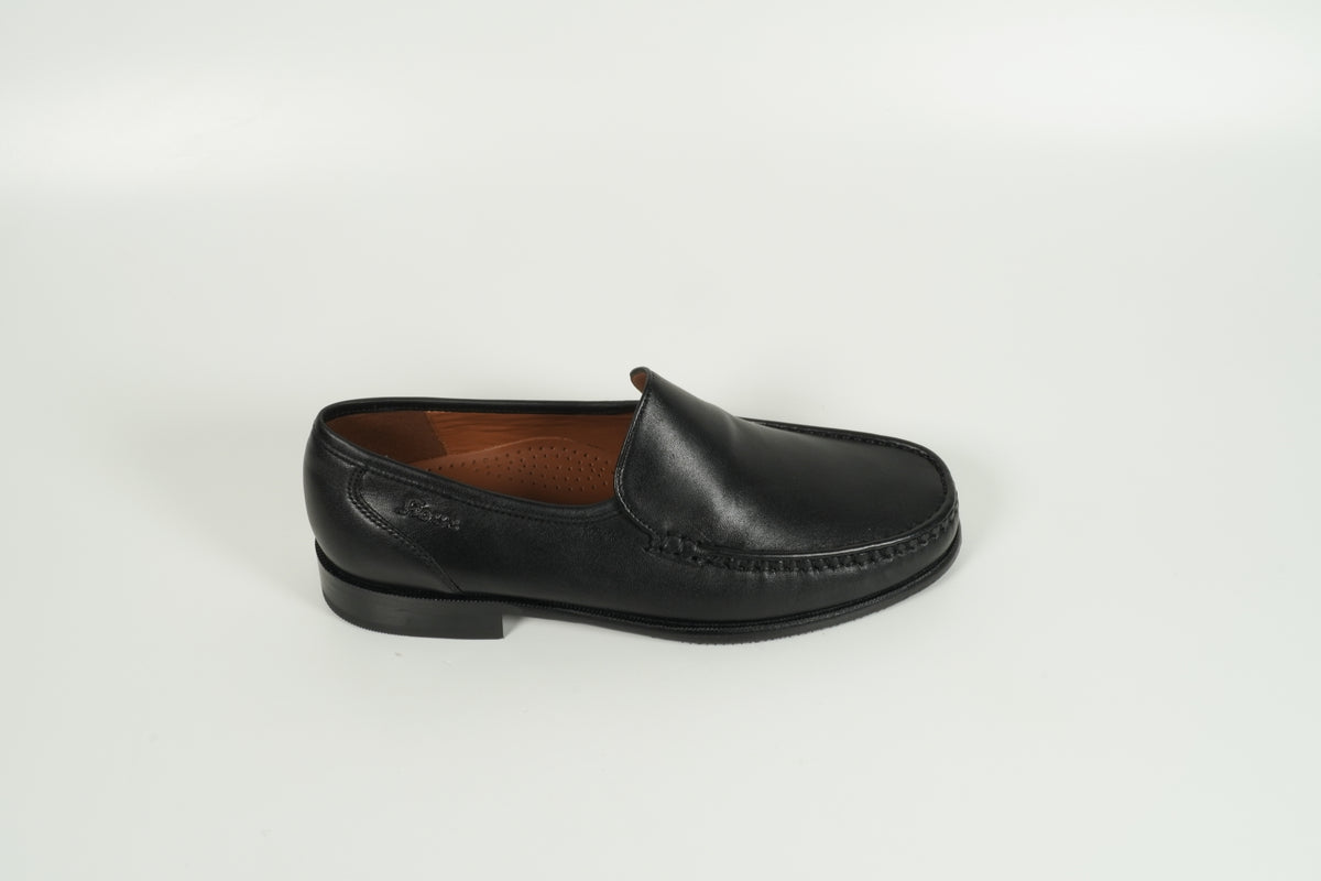 Moccasin Black