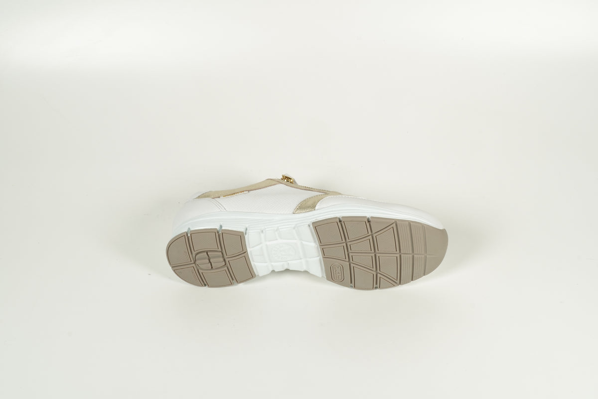 Ylona White Sneakers