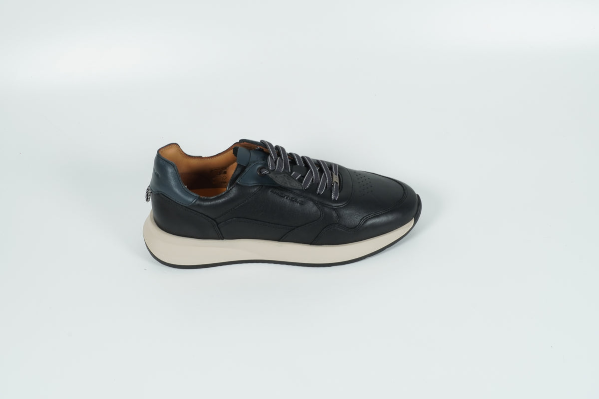 Sneaker Schwarz