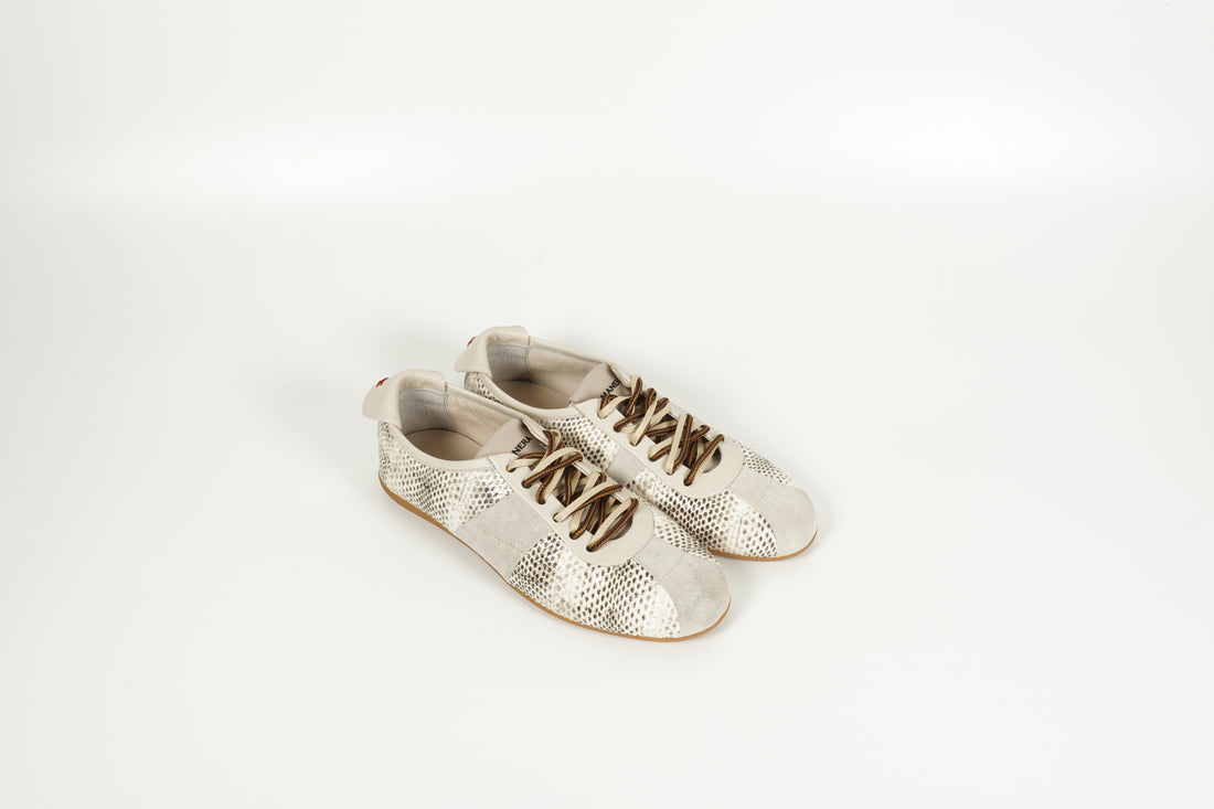Sneaker Grau