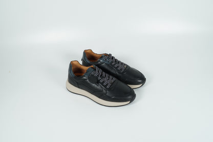Sneaker Schwarz
