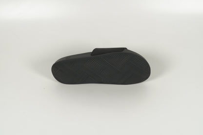 Pantolette Schwarz
