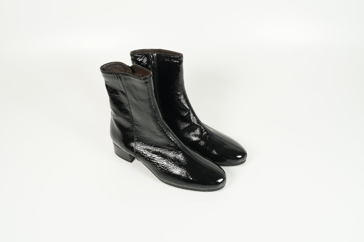 Ankle Boots Lined Black