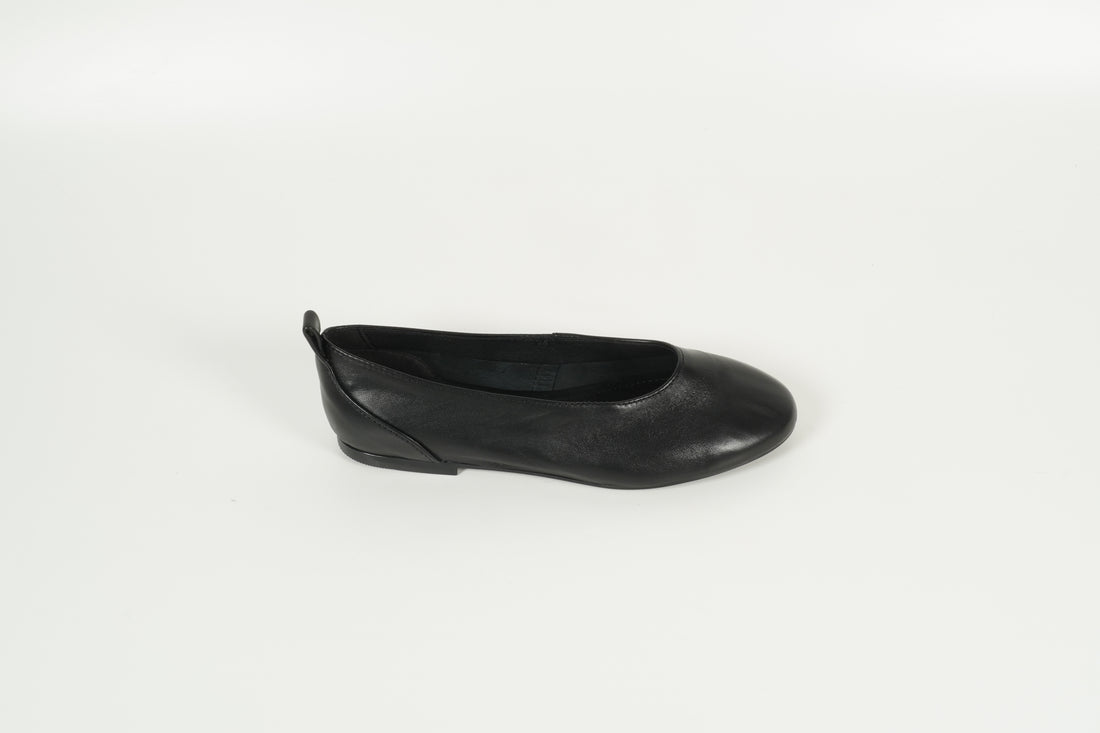 Ballerina Black