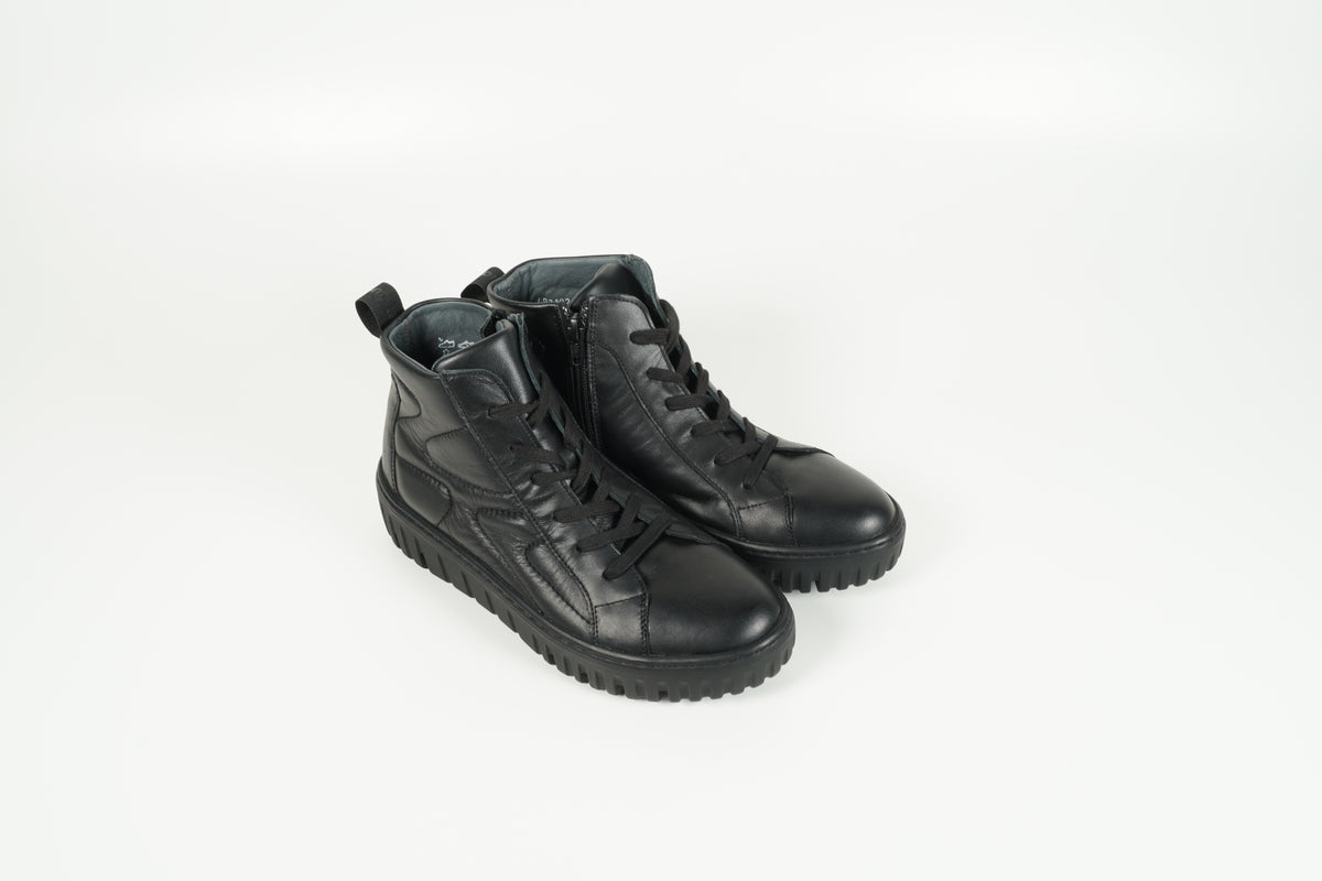 Sneaker Schwarz