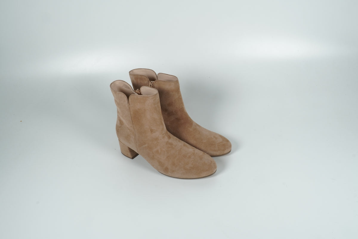 Stiefelette Beige